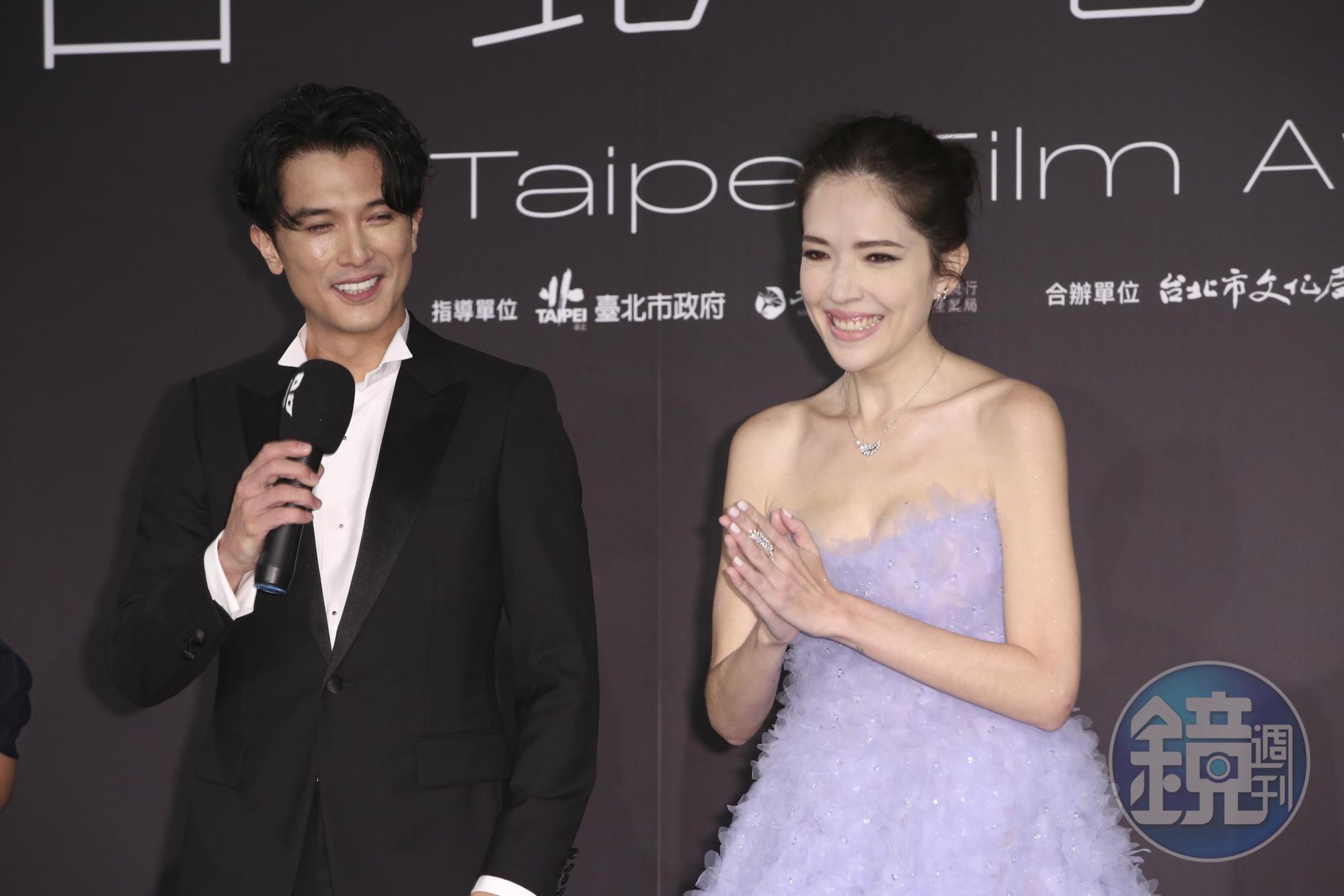 許瑋甯（右）與邱澤（左）因戲結緣，宣布結婚時驚呆演藝圈。