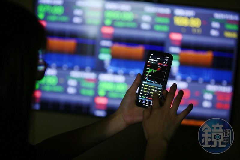 486先生分享投資心得，表示自己每天買10張股票，預估今年獲利2500萬。（示意圖，本刊資料照）