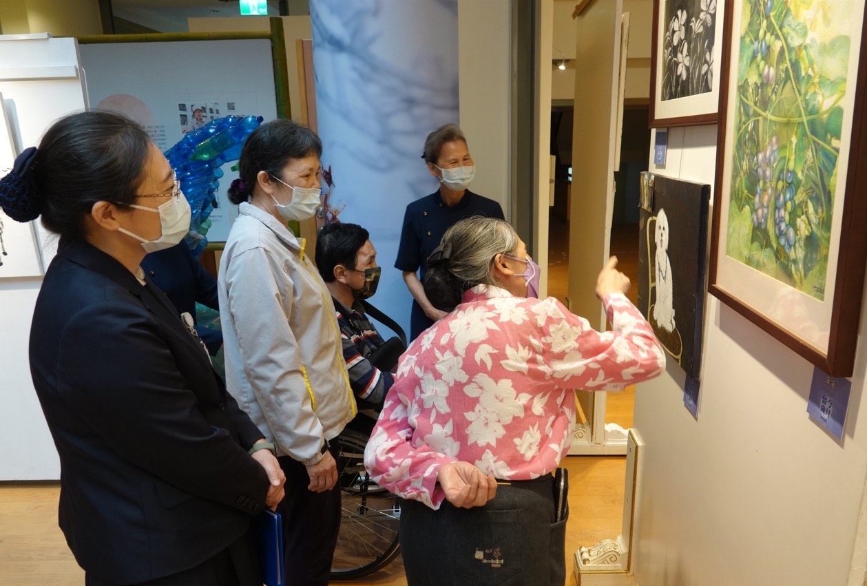 「留今歲月」攝影暨慈善聯展，即日起在慈濟新店靜思堂溫馨展出至6月26日。（慈濟基金會提供）