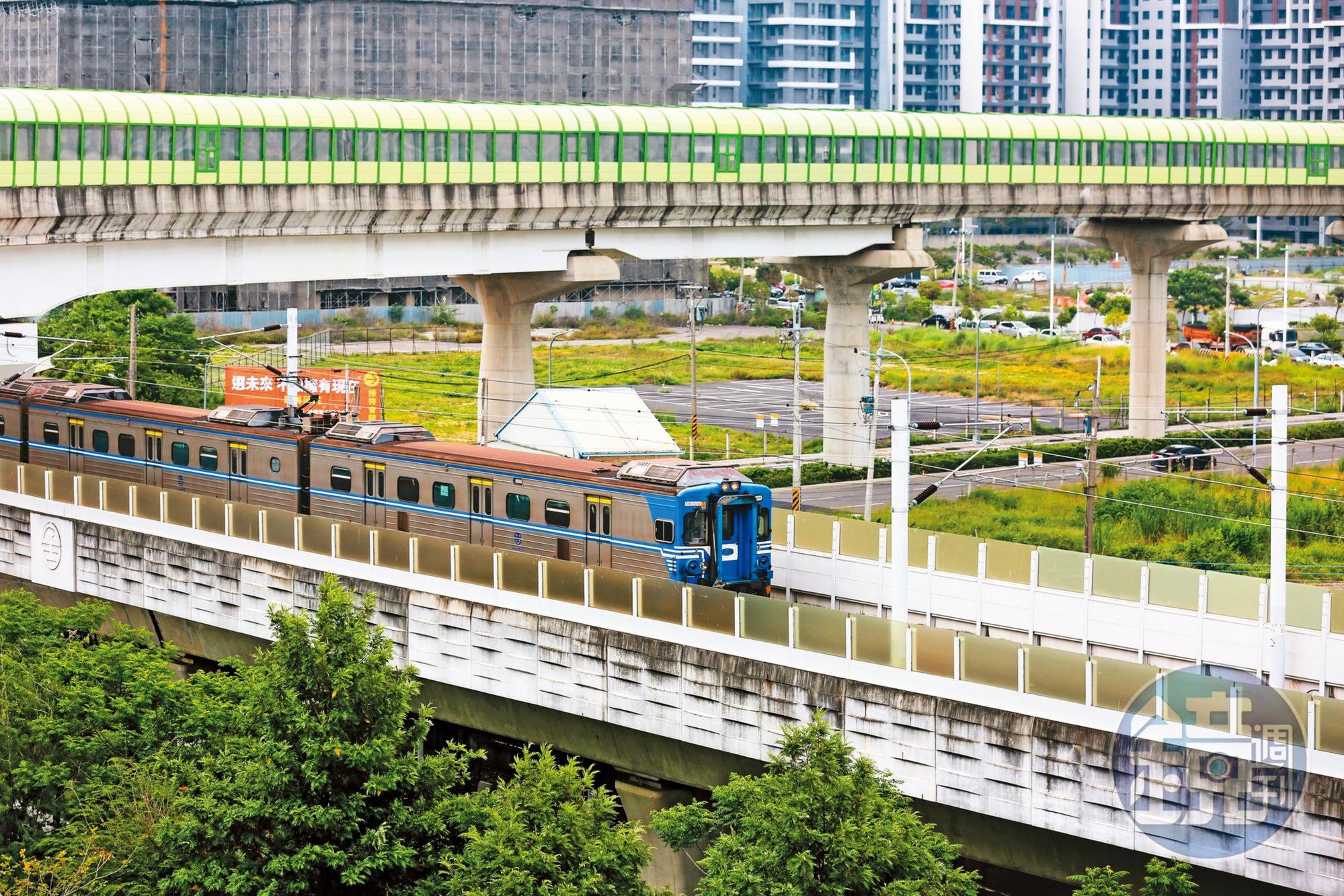 華盛營造標得台中鐵路高架化松竹站等5個車站主體工程,因未如期完工,鐵改局一度以違約為由欲罰款。