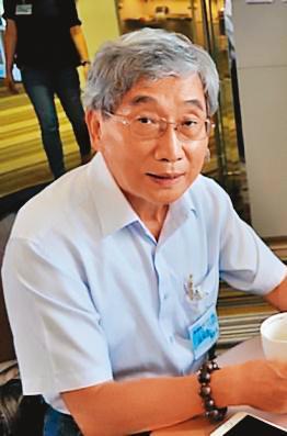 華盛營造董事長蘇成達在全案起訴時,不但炮轟檢調杜撰故事草率結案,2年前又捲入另起台鐵官商勾結弊案遭交保。