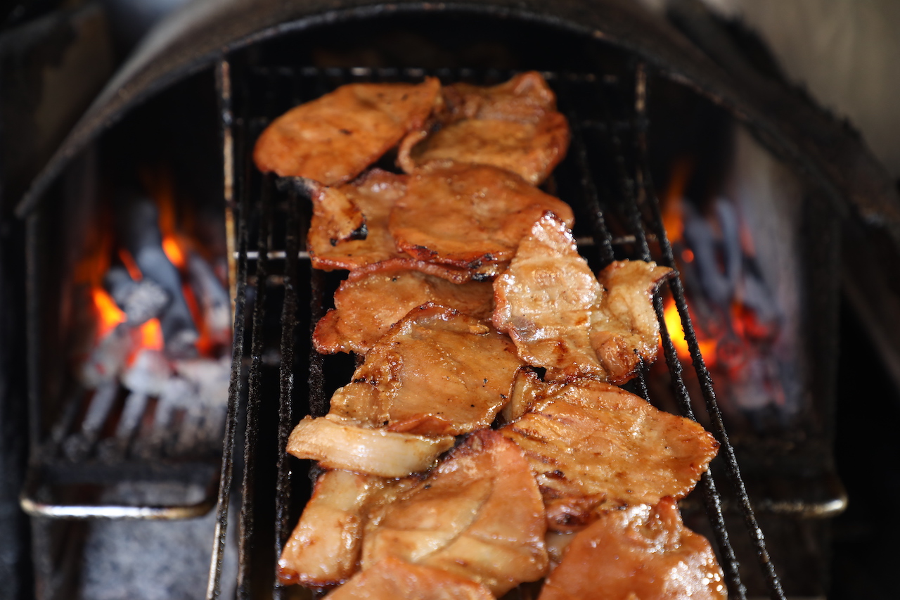 高雄名物燒肉飯，是江振誠喜歡的高雄小吃之一。（本刊資料照）