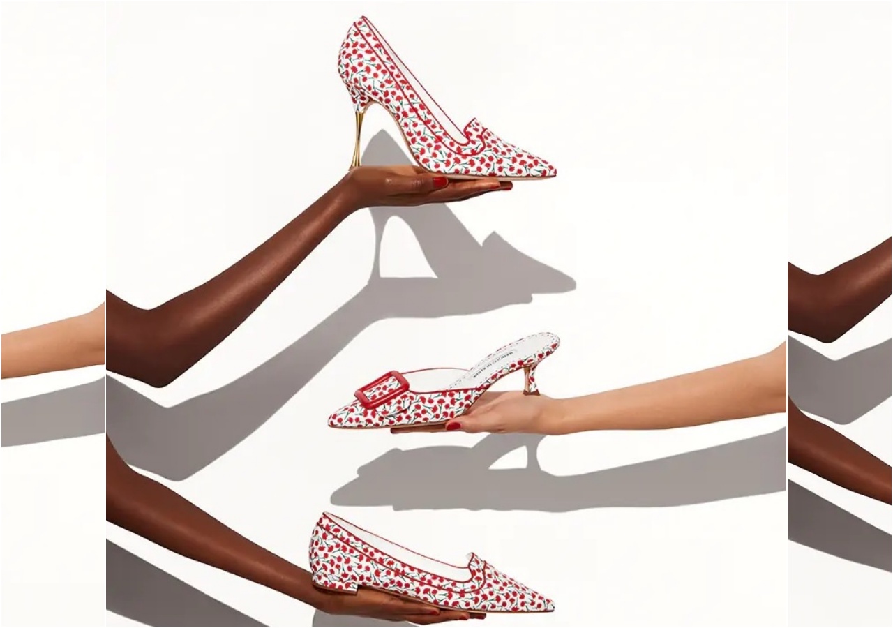 MANOLO BLAHNIK將康乃馨的祝福蘊藏於設計中，將花卉元素與高跟鞋碰撞出富有含意的設計。（藍鐘提供）