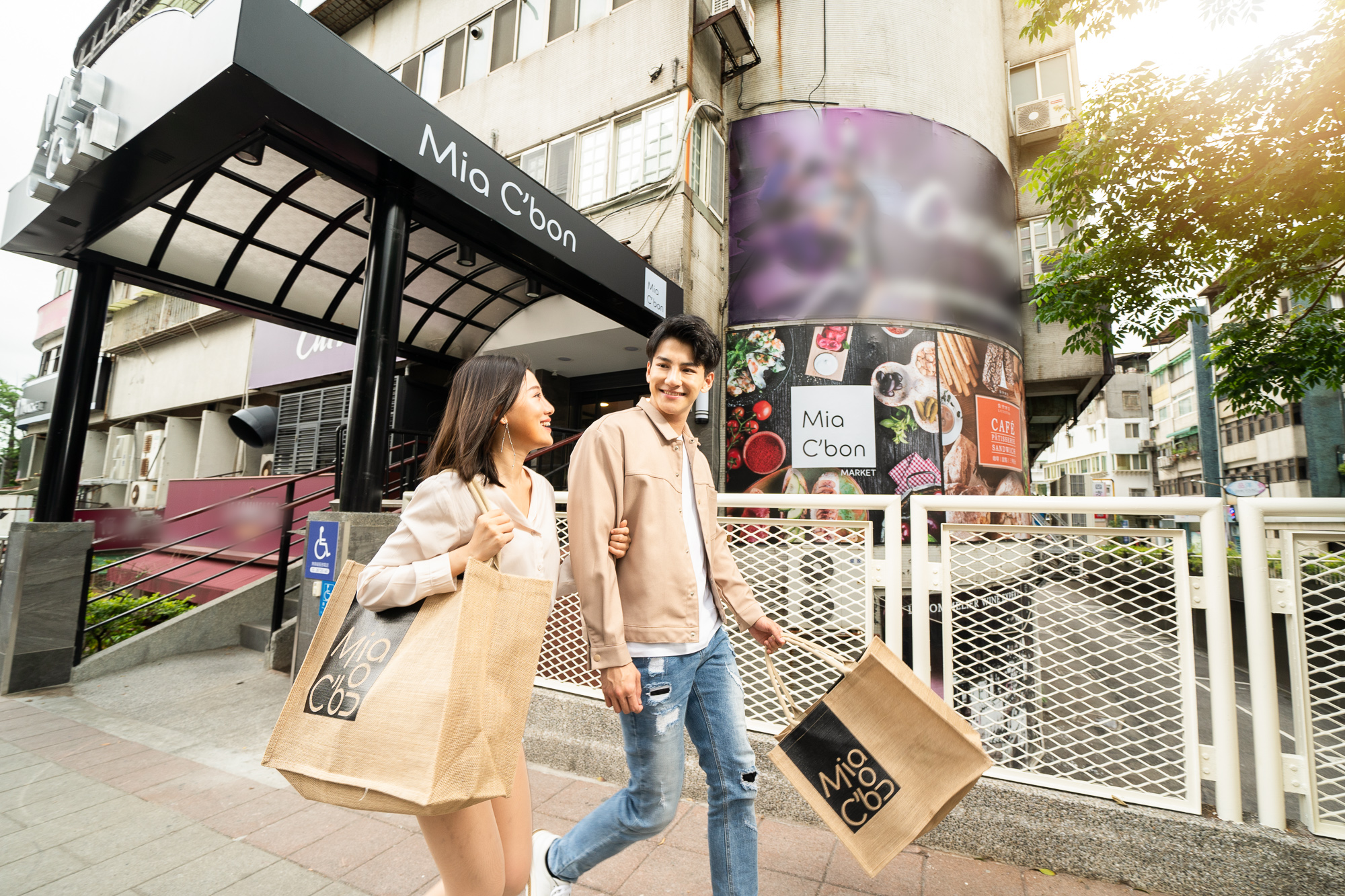 標榜品味質感生活的全新頂級超市「Mia C'bon」，全台首間門市已於4月30日在台北天母西路正式開幕。（Mia C'bon提供）