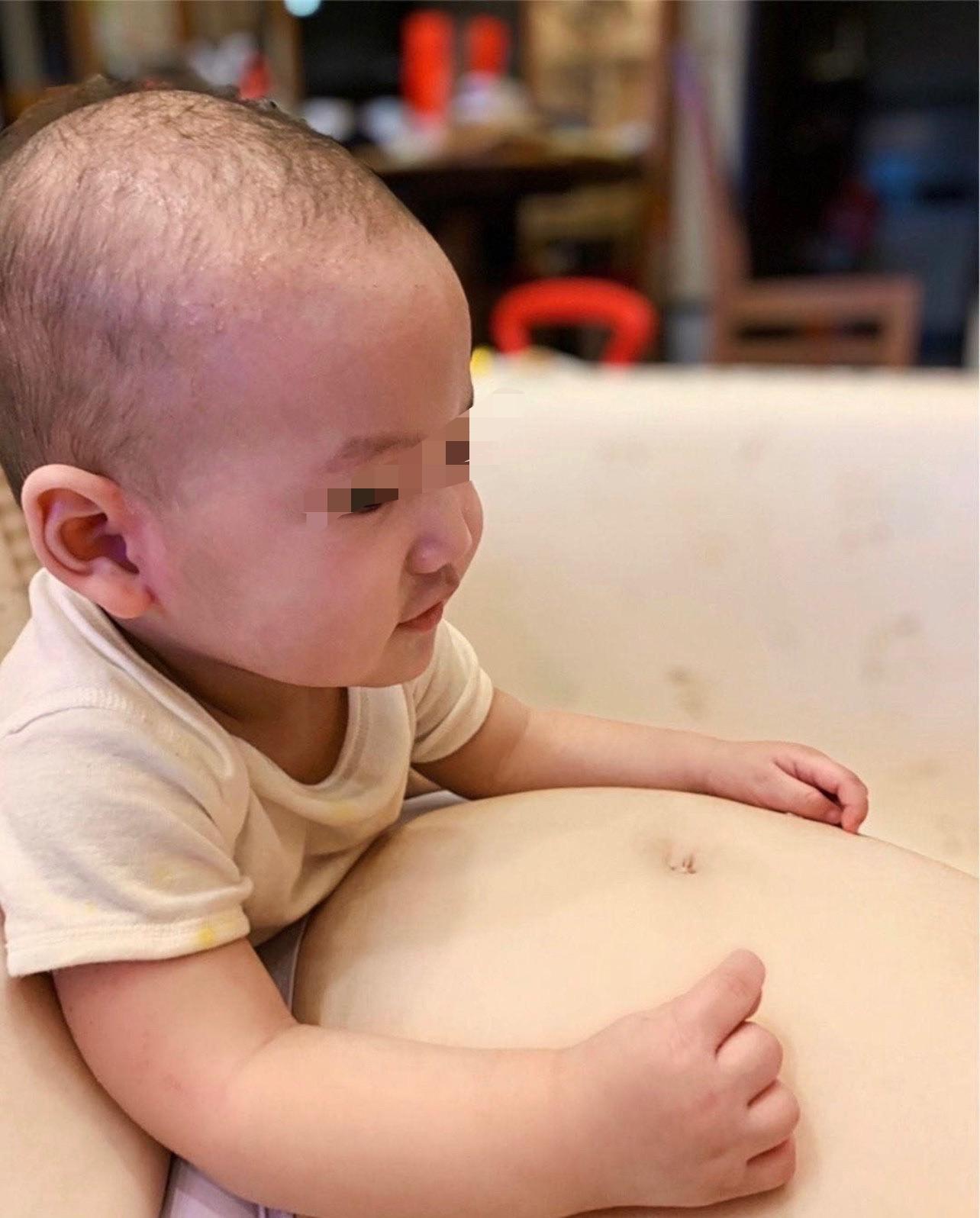 小煜在IG發出大兒子動態，依然高燒但還充滿活力跟粉絲報平安。（小煜IG）