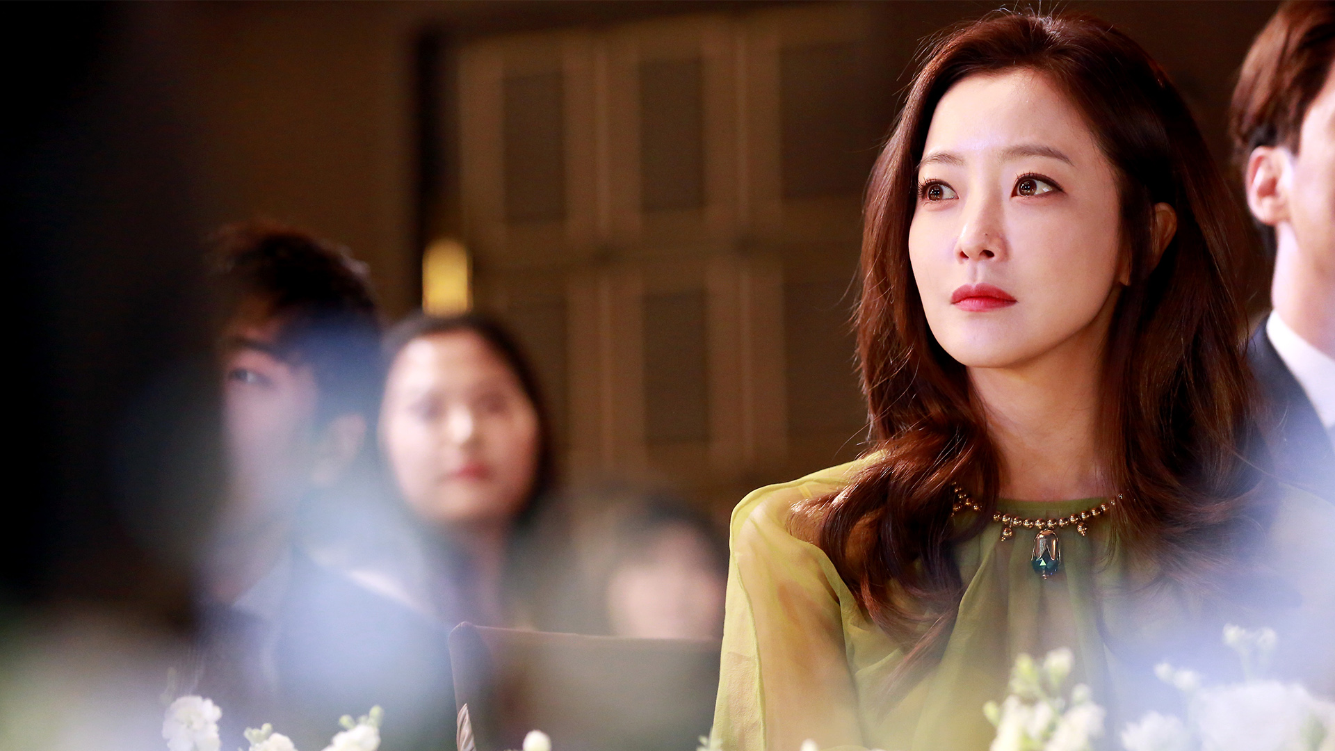 金喜善婚後復出力求轉型，嘗試各種角色與類型，在《有品位的她》飾演擁有令人稱羨的美貌與家世的豪門媳婦。（龍華影劇台提供）