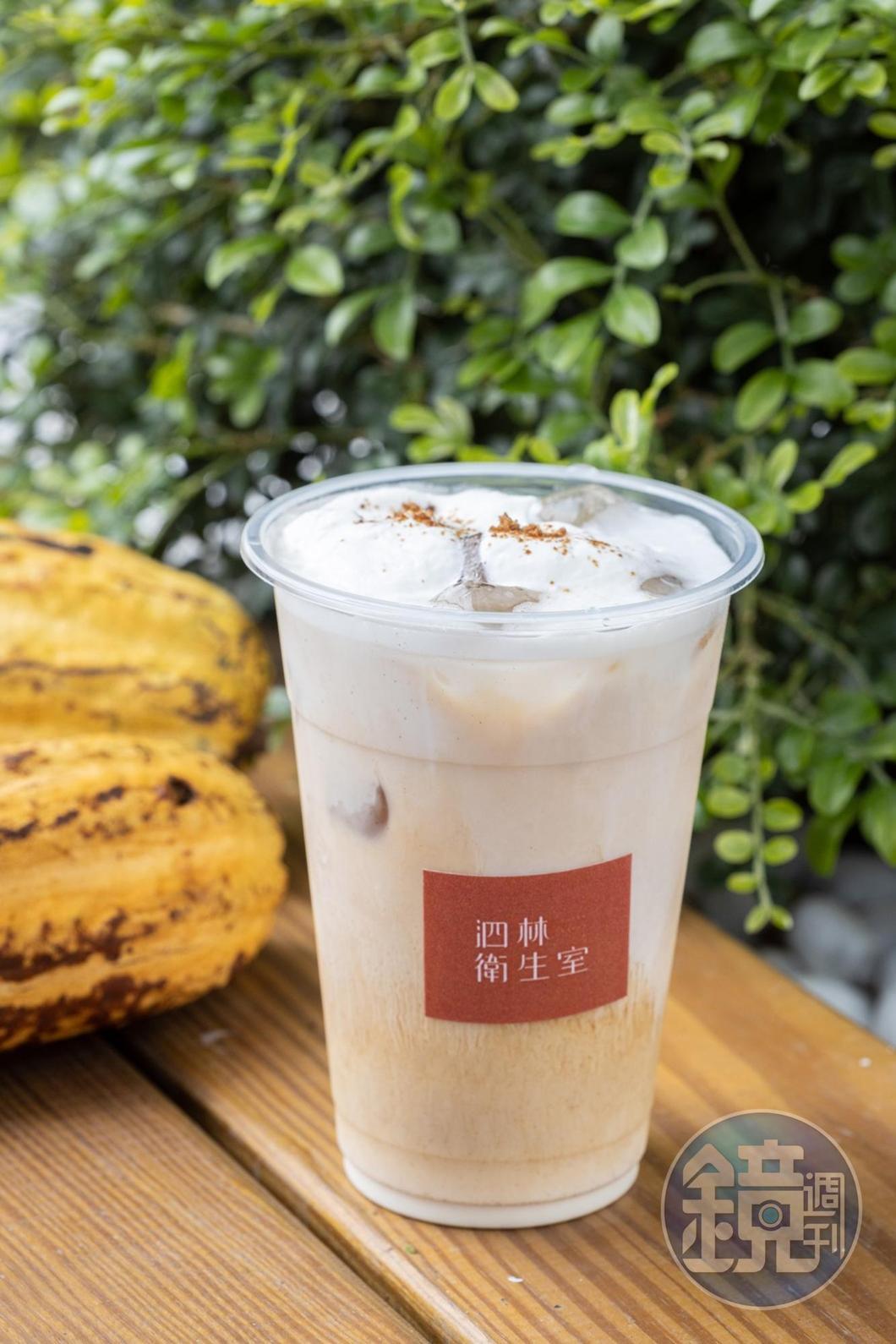 屏東豔陽下來一杯冰涼的「可可鮮奶茶」下肚煩惱全消。（80元／杯）