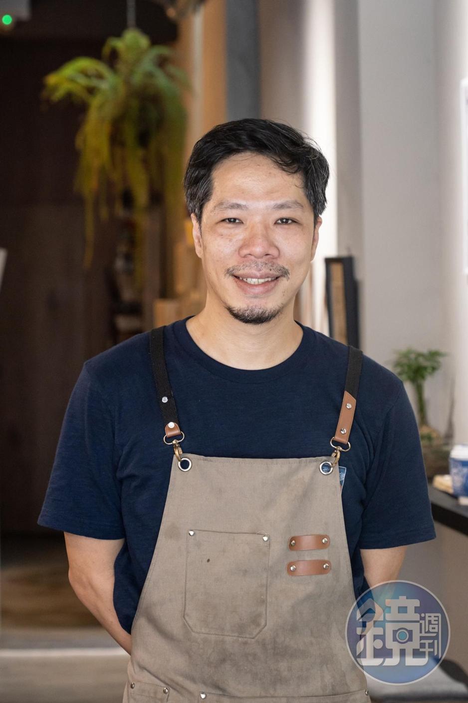 老闆林彥村曾是位美術老師。