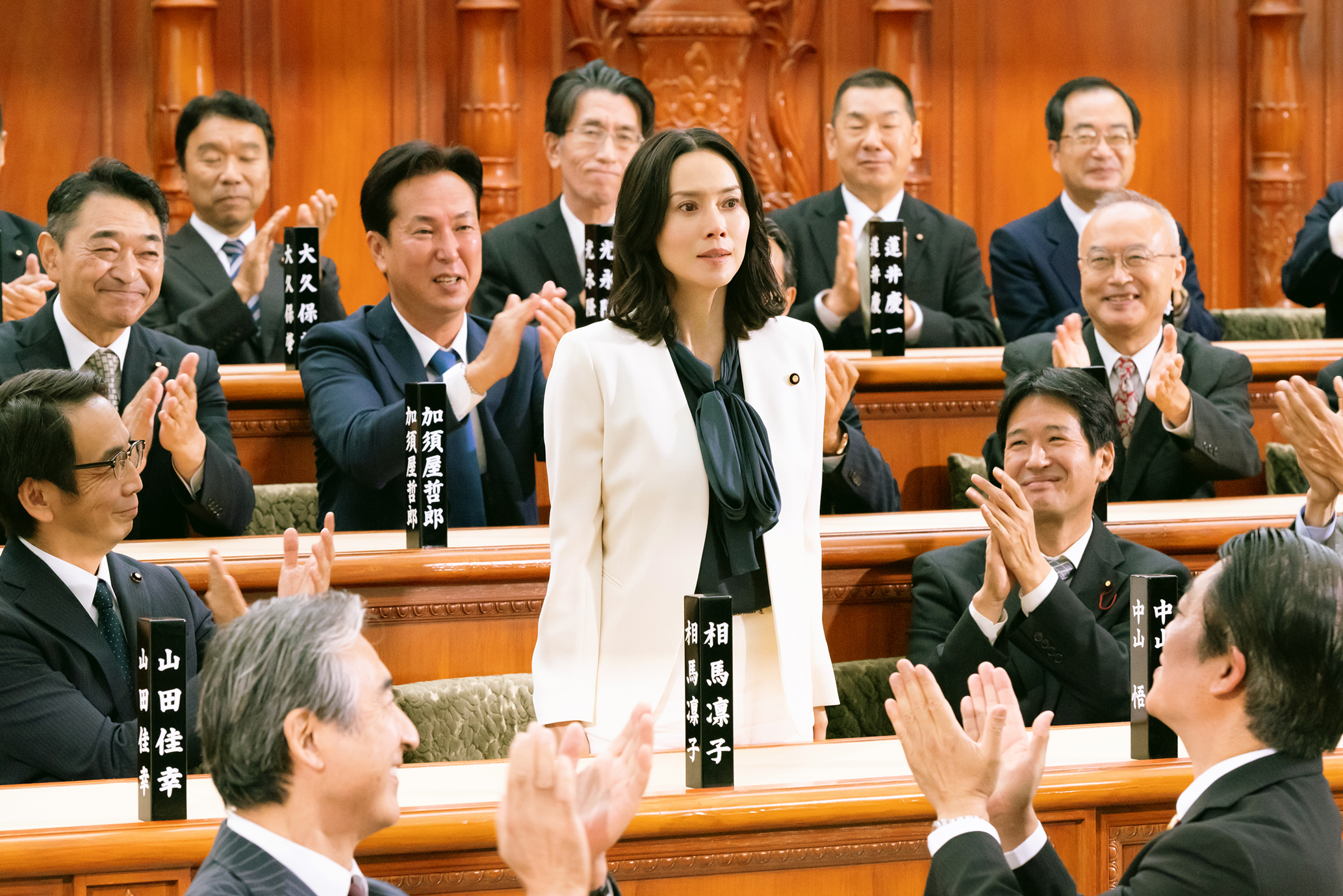 日本還未出現女首相，不過中谷美紀很期盼這樣的時候到來。 （Catchplay提供）