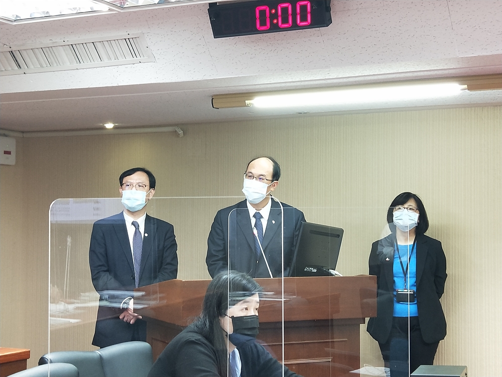 國防部軍醫局衛勤保健處處長陳元皓今日在立院備詢。（立委洪申翰國會辦公室提供）