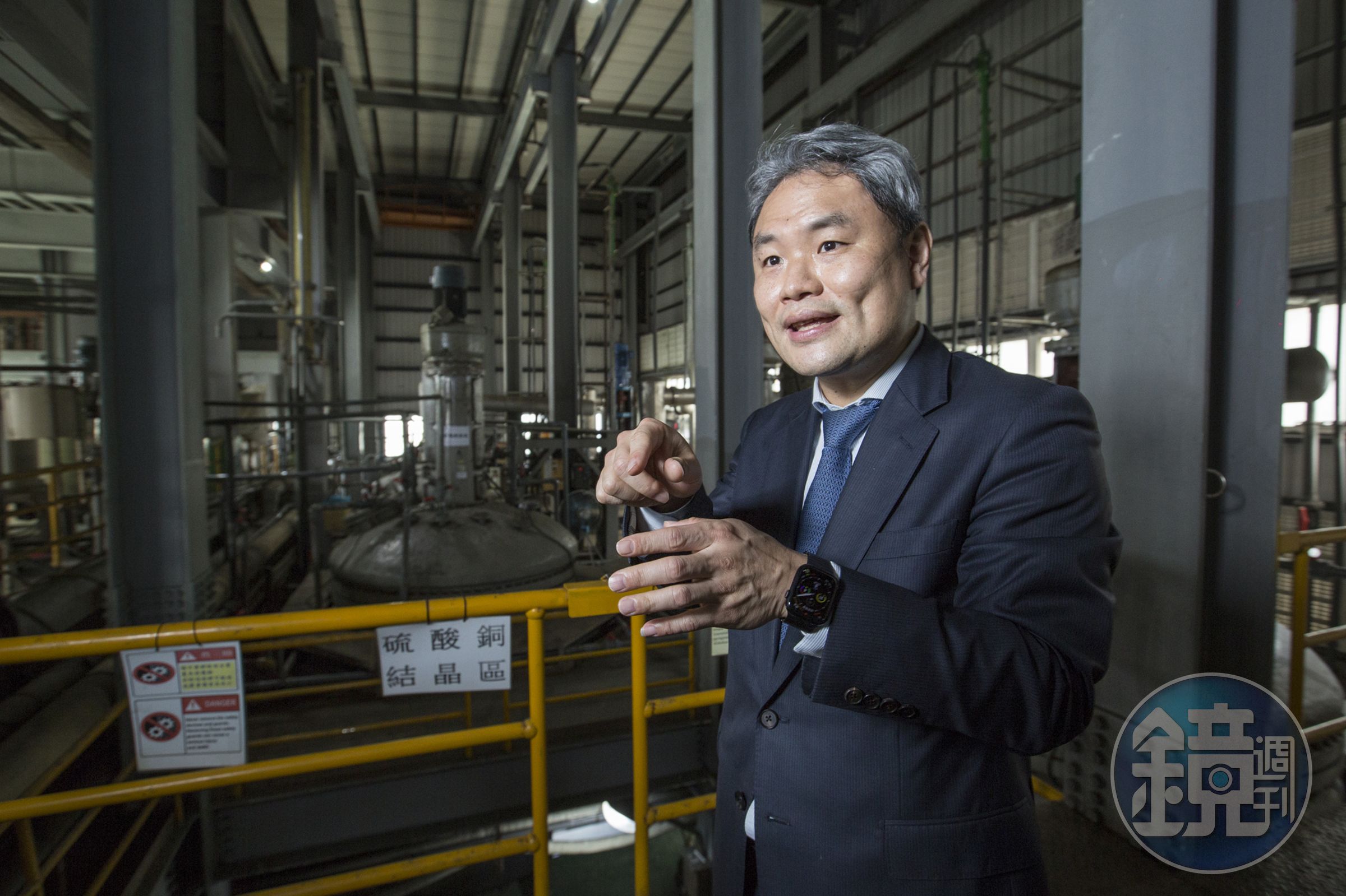 陳彥亨受父親影響選讀化工，他為了家人放棄出國深造，進入自家產業幫忙。