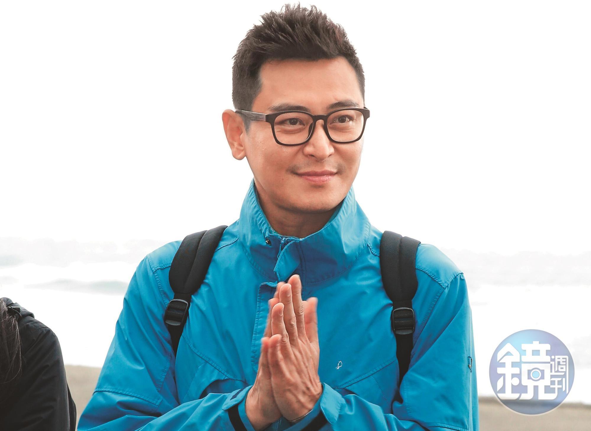 陳冠霖個性親切,對於身邊的朋友或工作人員相當照顧,時常默默給予幫助。