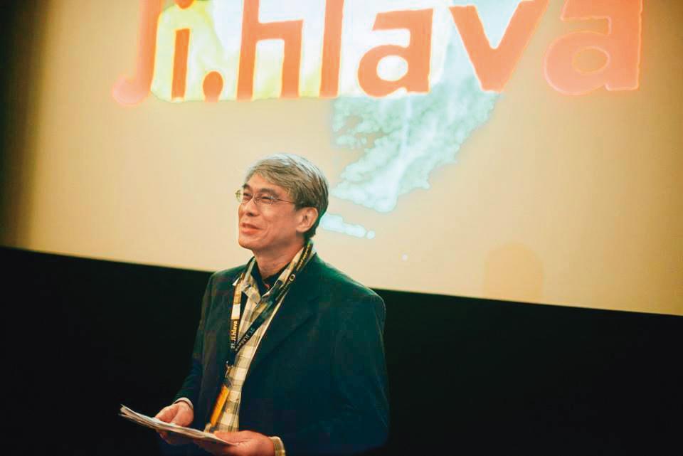 李道明出席捷克Ji.hlava IDFF影展介紹台灣紀錄片。(翻攝自docs.tfi.org.tw)