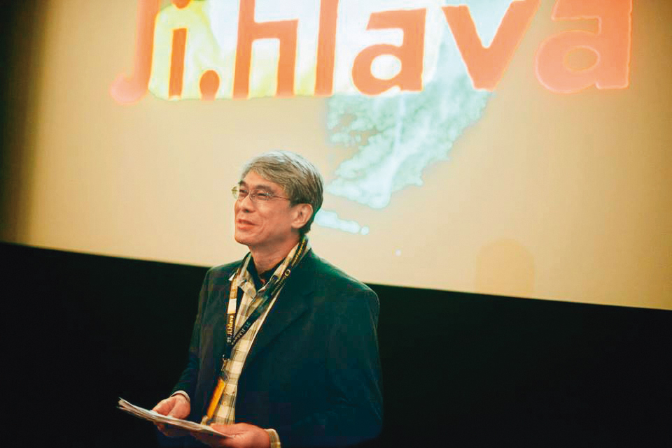 李道明出席捷克Ji.hlava IDFF影展介紹台灣紀錄片。（翻攝自docs.tfi.org.tw）