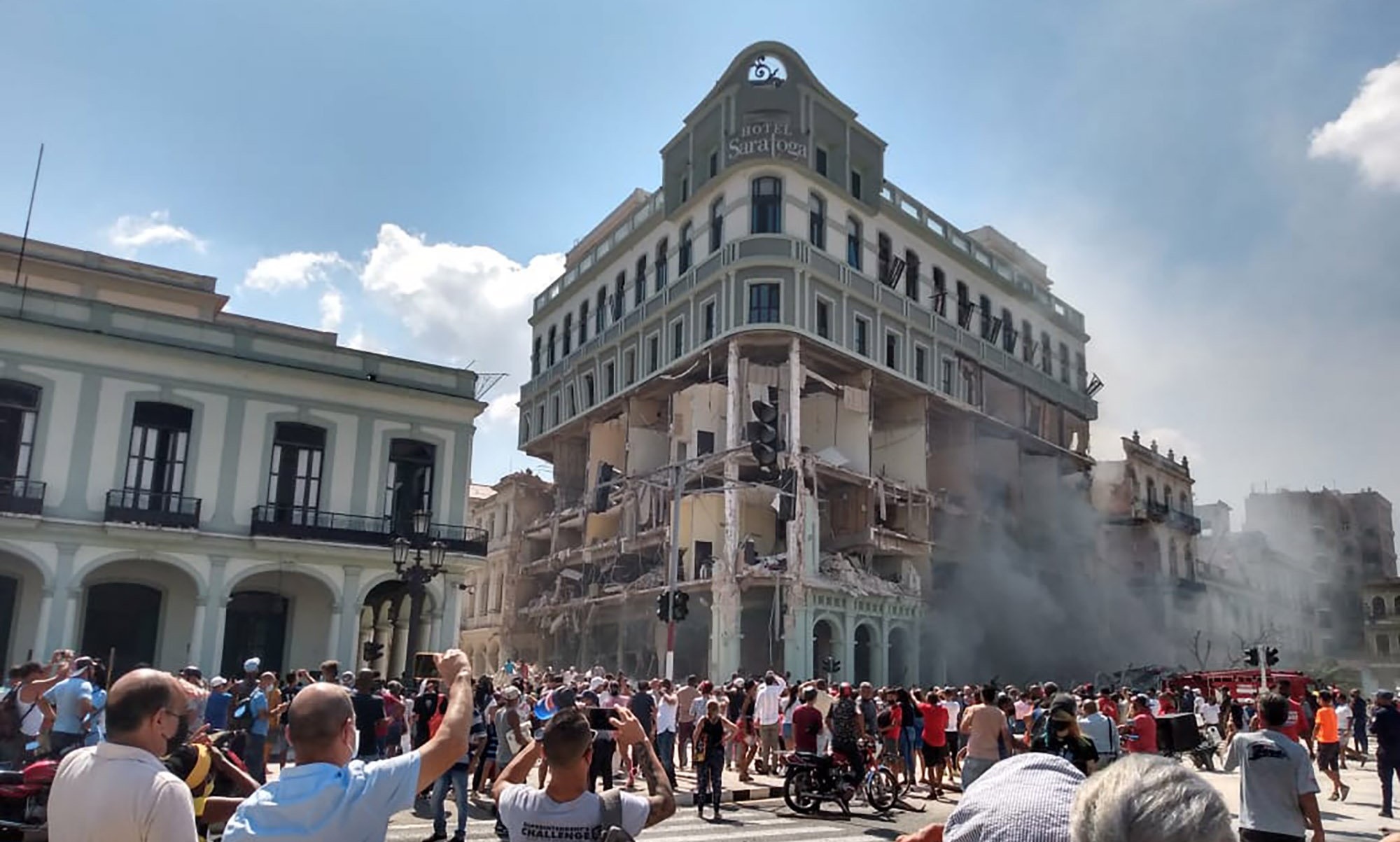 古巴首都哈瓦那的薩拉托加飯店發生爆炸，目前造成至少18死74傷。（翻攝推特）