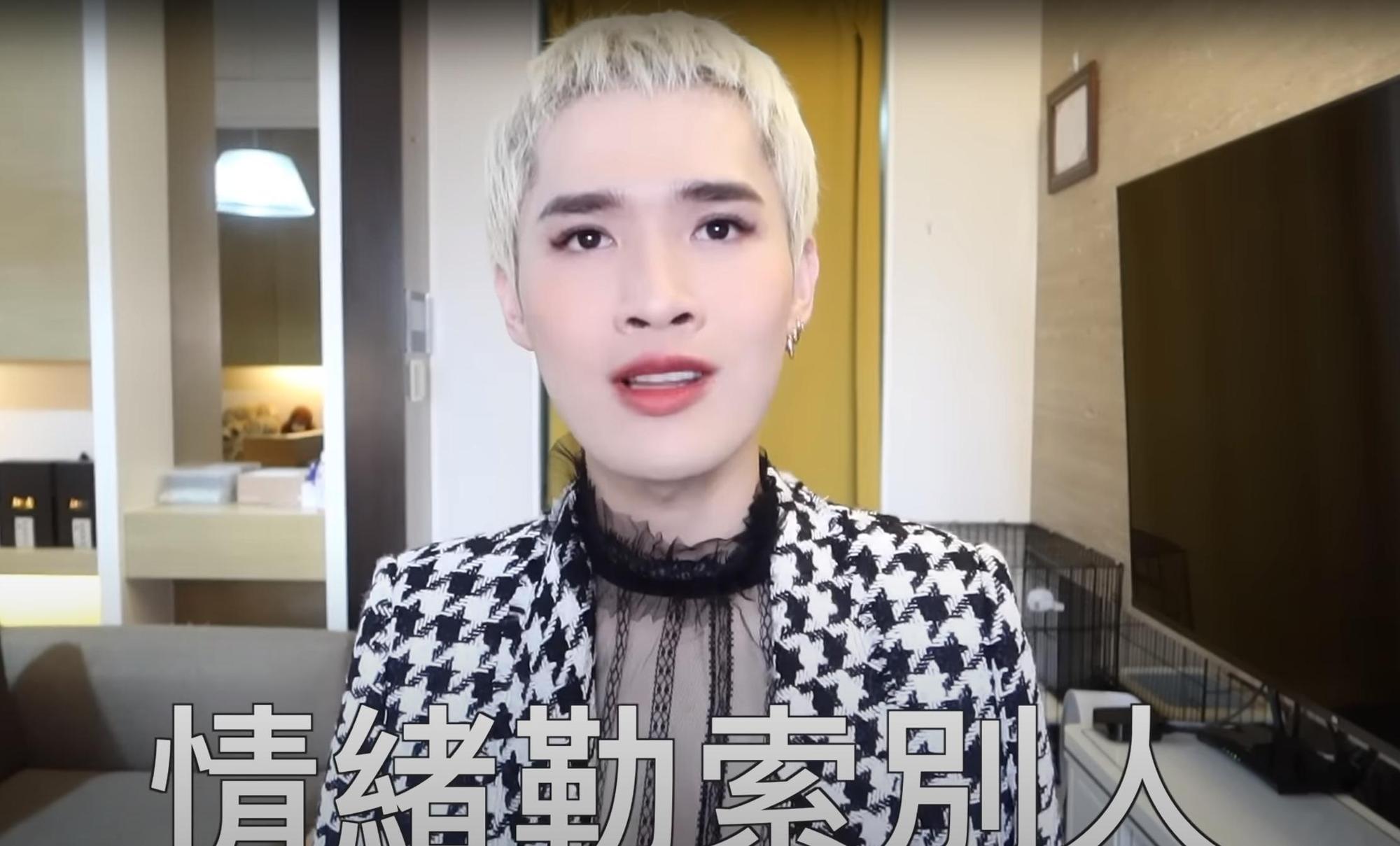 鍾明軒闡述自己買狗的立場後,再怒嗆道德魔人們,「拜託不要讓我聽到,你使用『領養代替購買』來去情緒勒索別人」。(翻攝自鍾明軒YouTube頻道)