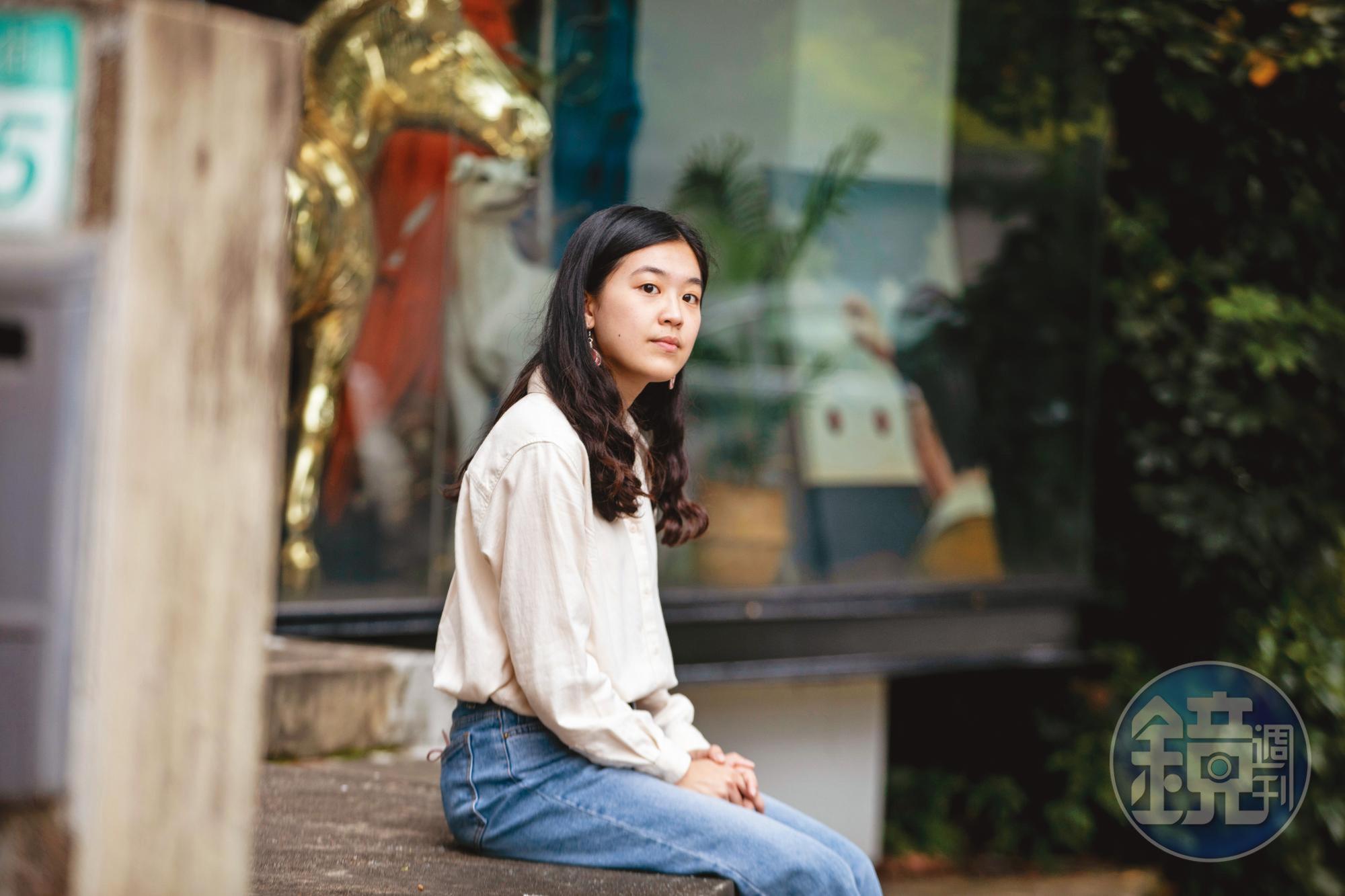 與父親探尋家族歷史的過程,帶給林薇力量。