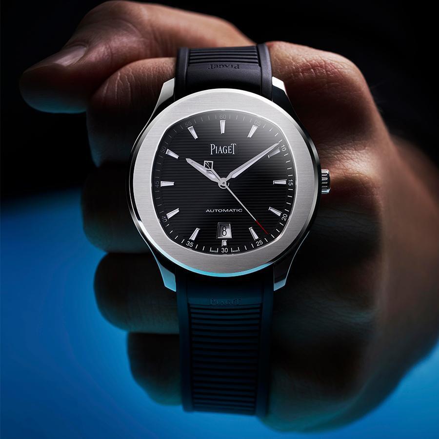 PIAGET Polo Date｜G0A47014／錶徑42mm／不鏽鋼錶殼／時、分、秒、日期指示／1110P自動上鏈機芯／動力儲存約50小時／防水約100米／參考售價NT$ 347,000