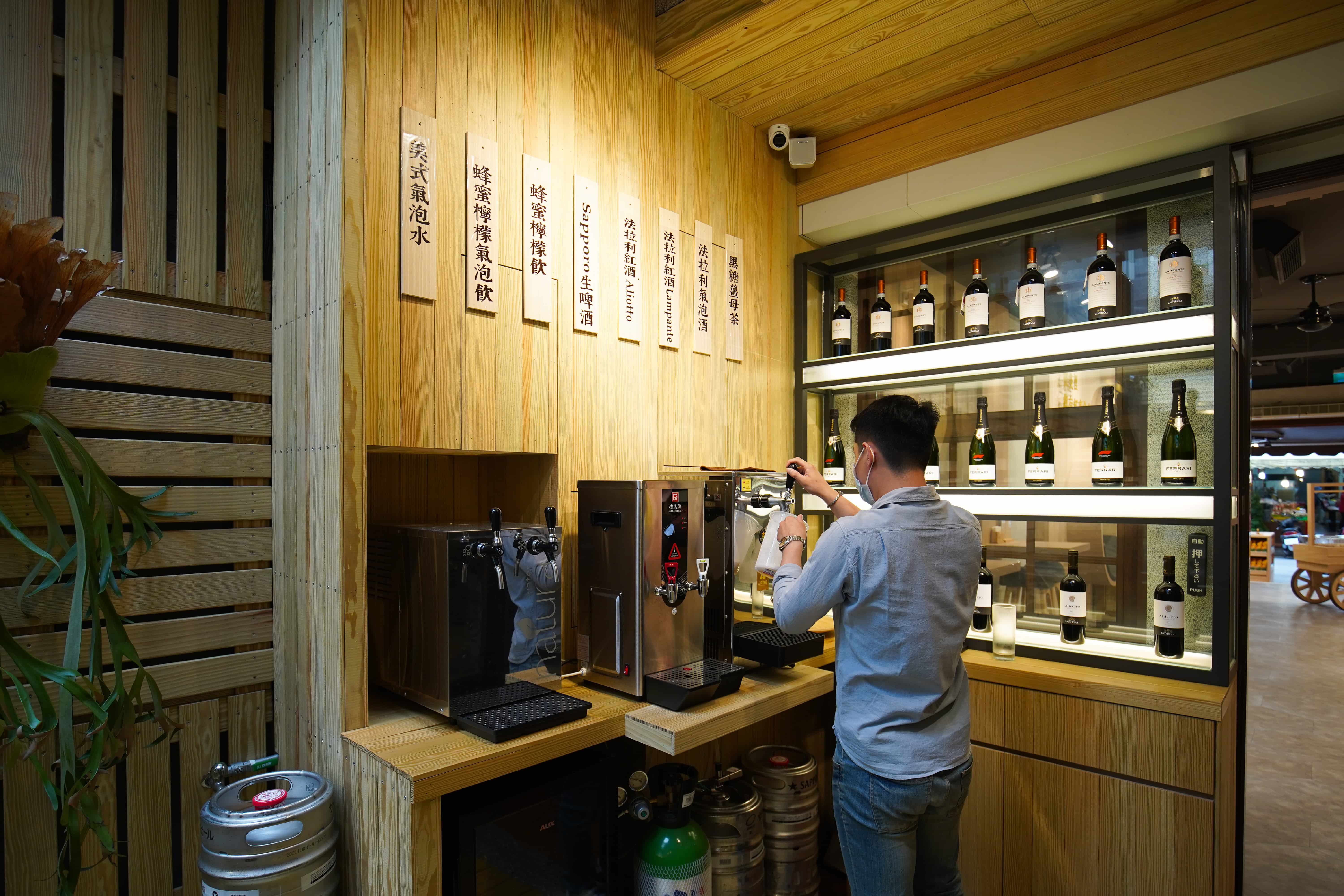 想喝一杯或者來杯消暑氣泡飲，埕米峰也有多種選項可提供。