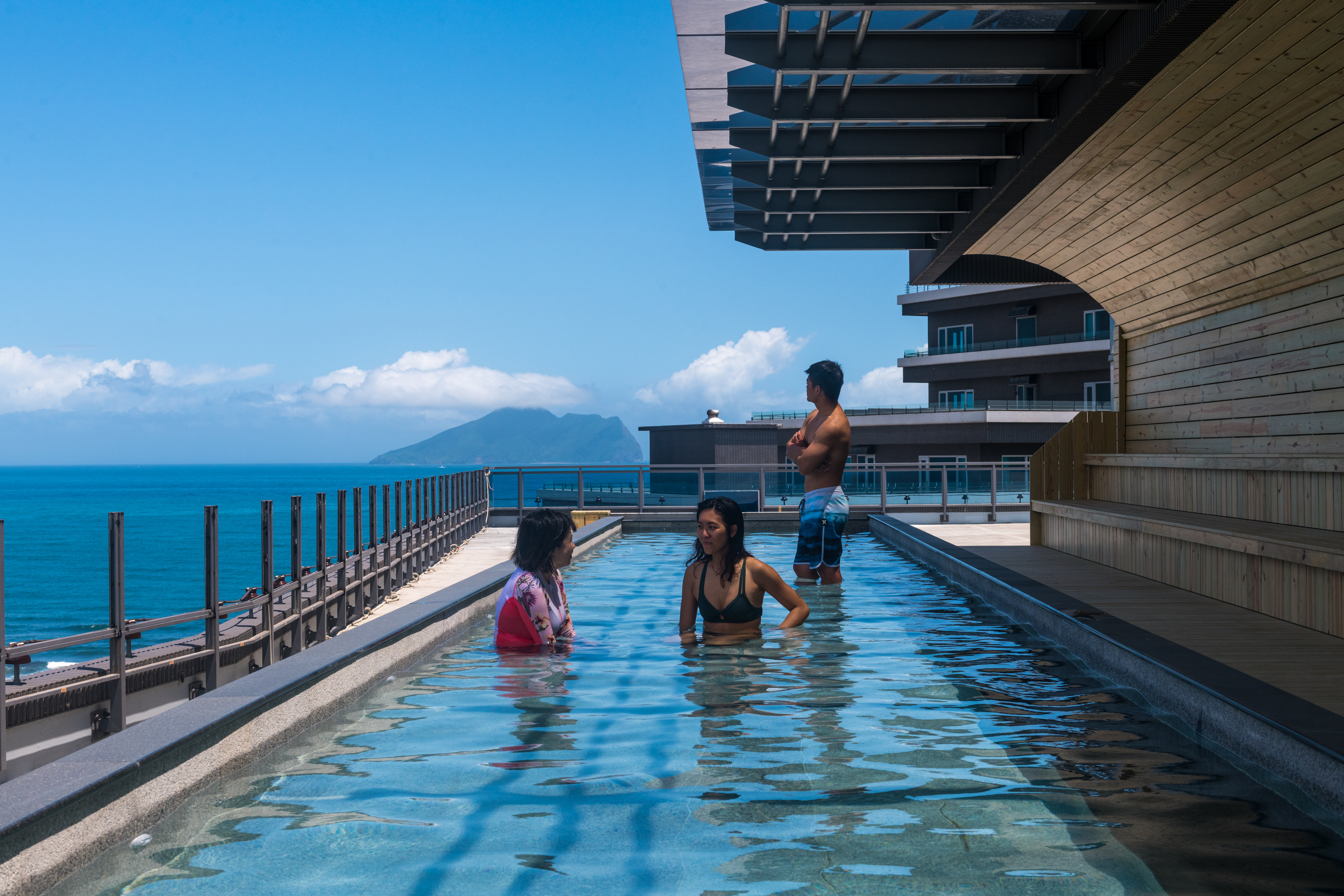 可充分放鬆身心的OA Hotel頂樓露天浴池，是新飯店的一大亮點。