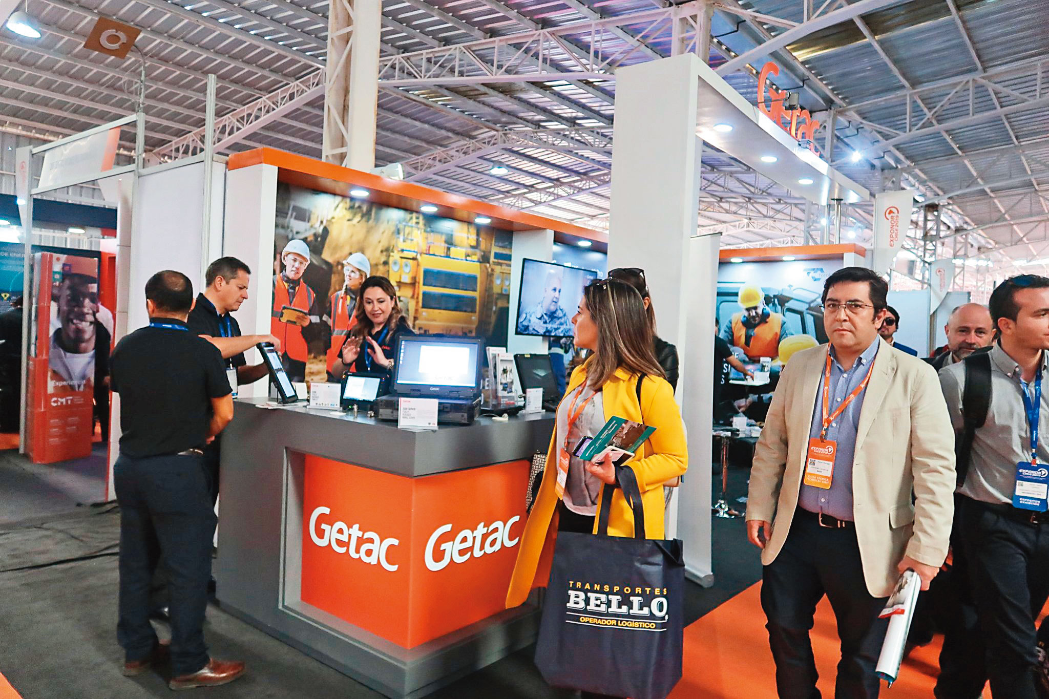 神基積極投入Li-Fi，並將相關技術導入在強固型電腦與鐵路管理系統中。（翻攝Getac-legacy page臉書）