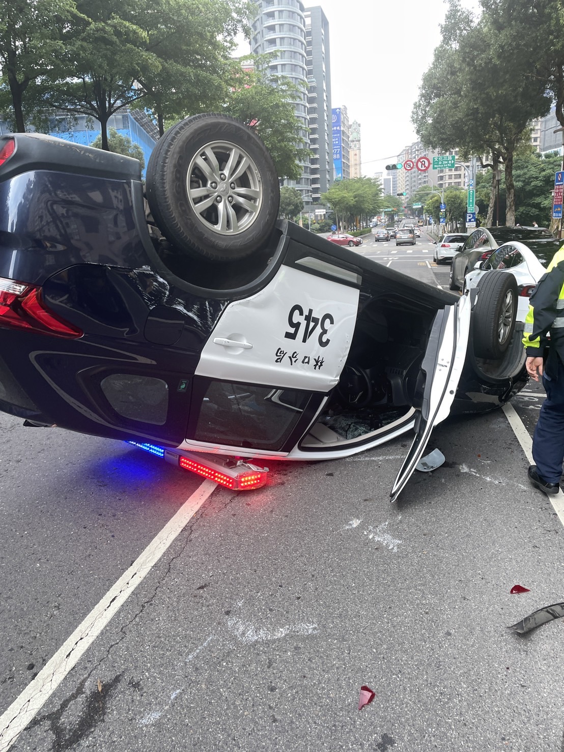 林口分局允諾賠償民車損失。（警方提供）