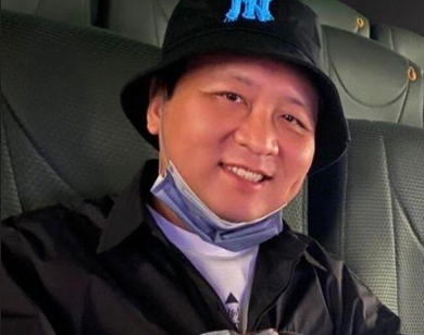 納豆和女友依依一起去看他有參演的電影《頭七》。（翻攝自《依級選物》社團）