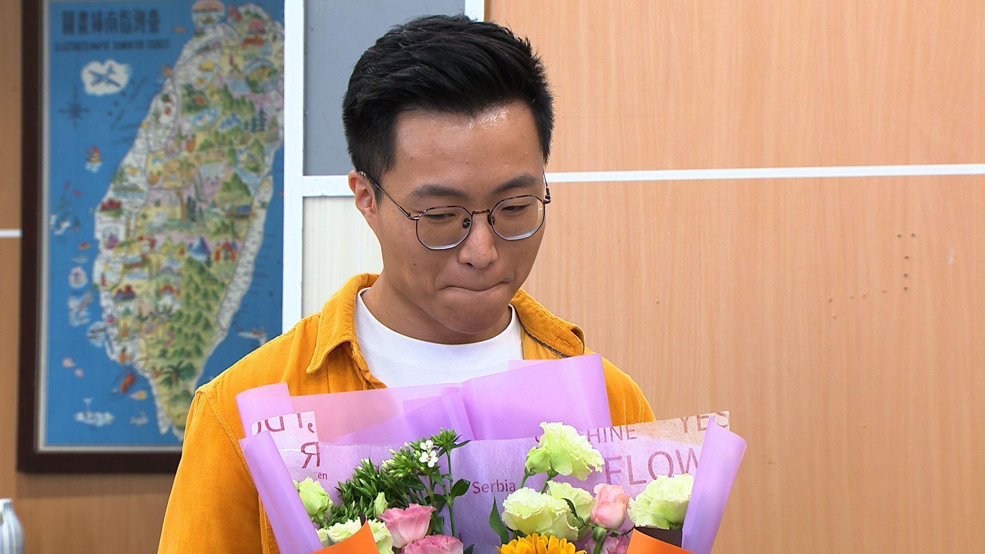 網紅黃大謙客串八點檔《黃金歲月》,自評75分。(民視提供)