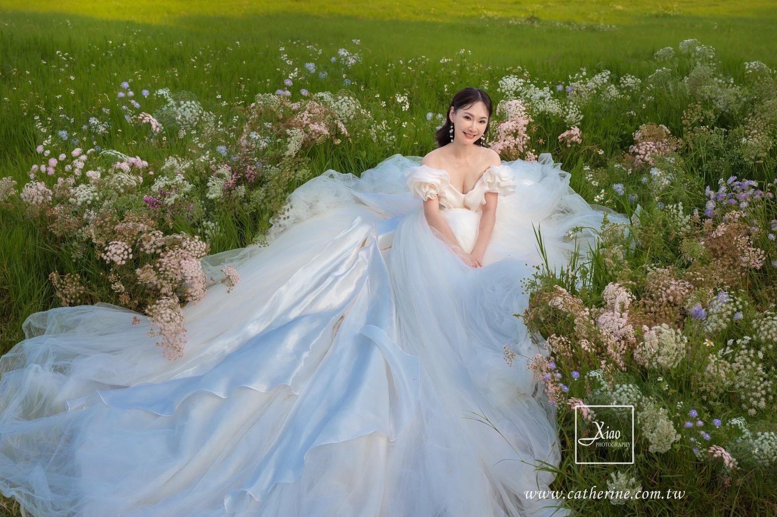 王俐人拍婚紗還有白馬王子和公主的氣氛。(凱瑟琳婚紗提供)