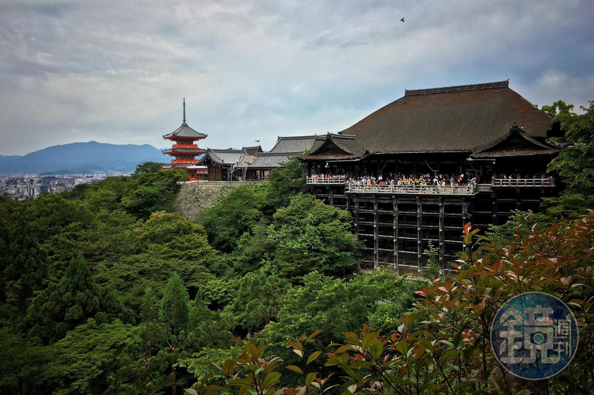 雖然國門有機會在今年開放，回國隔離天數也可望縮短，但未來出國旅行每趟都格外珍貴，短期內很難像從前說走就走。