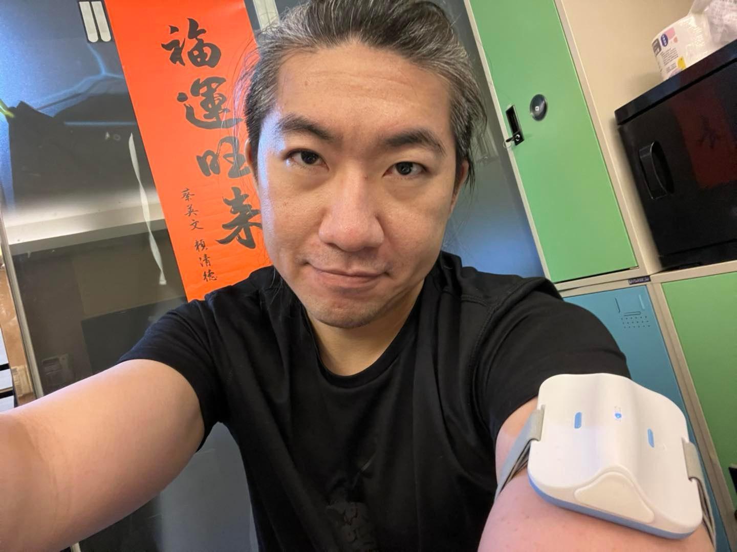 對於外界質疑開團是為了牟利,史書華發文怒嗆「先搞清楚我是什麼等級的牙醫」。(翻攝自盾牌牙醫史書華臉書)
