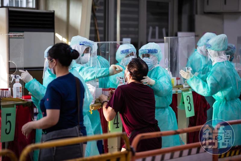 國內疫情連日激增，人心惶惶。（示意圖，本刊資料照）