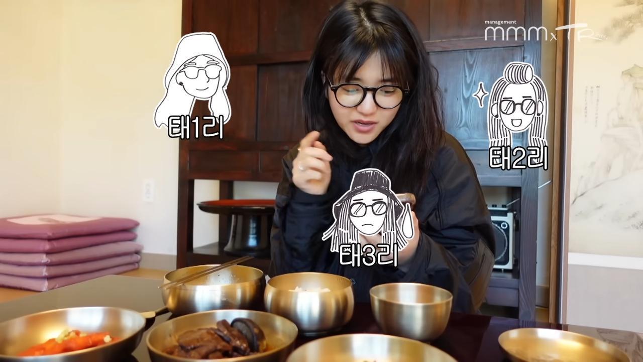 影片中出現的插圖都是由金泰梨親自繪製設計。(翻攝自YouTube畫面)