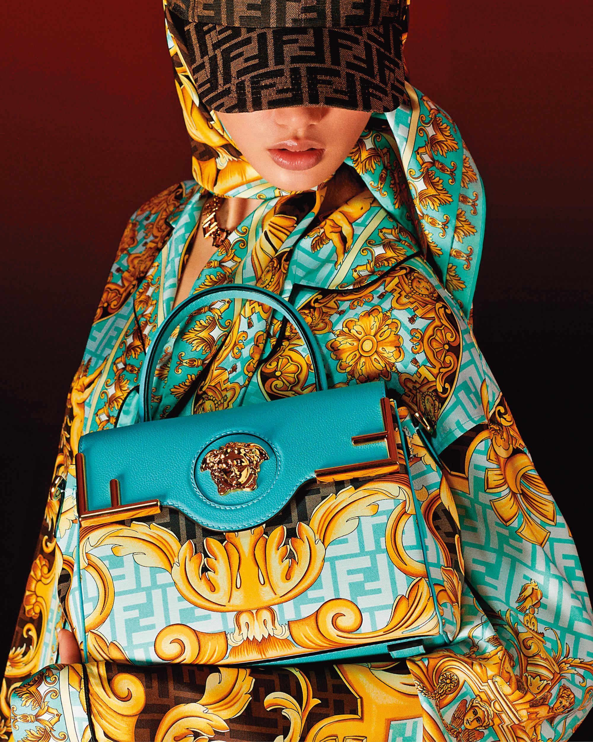 FENDI BY VERSACE作品要在VERSACE精品店內與品牌官網購買。