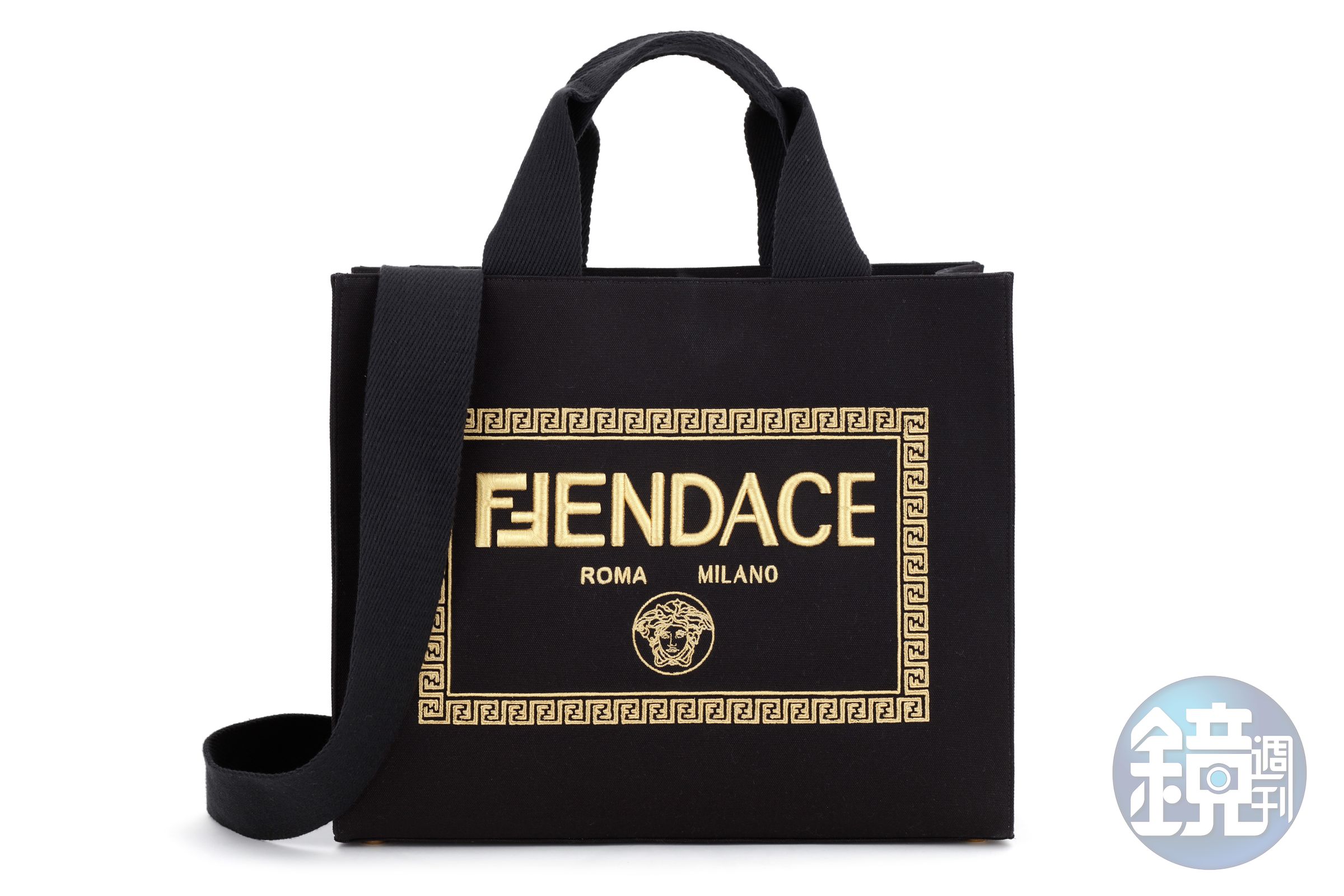 Shopping Signature包  NT$59,000 FENDI Fendace。（FENDI提供）