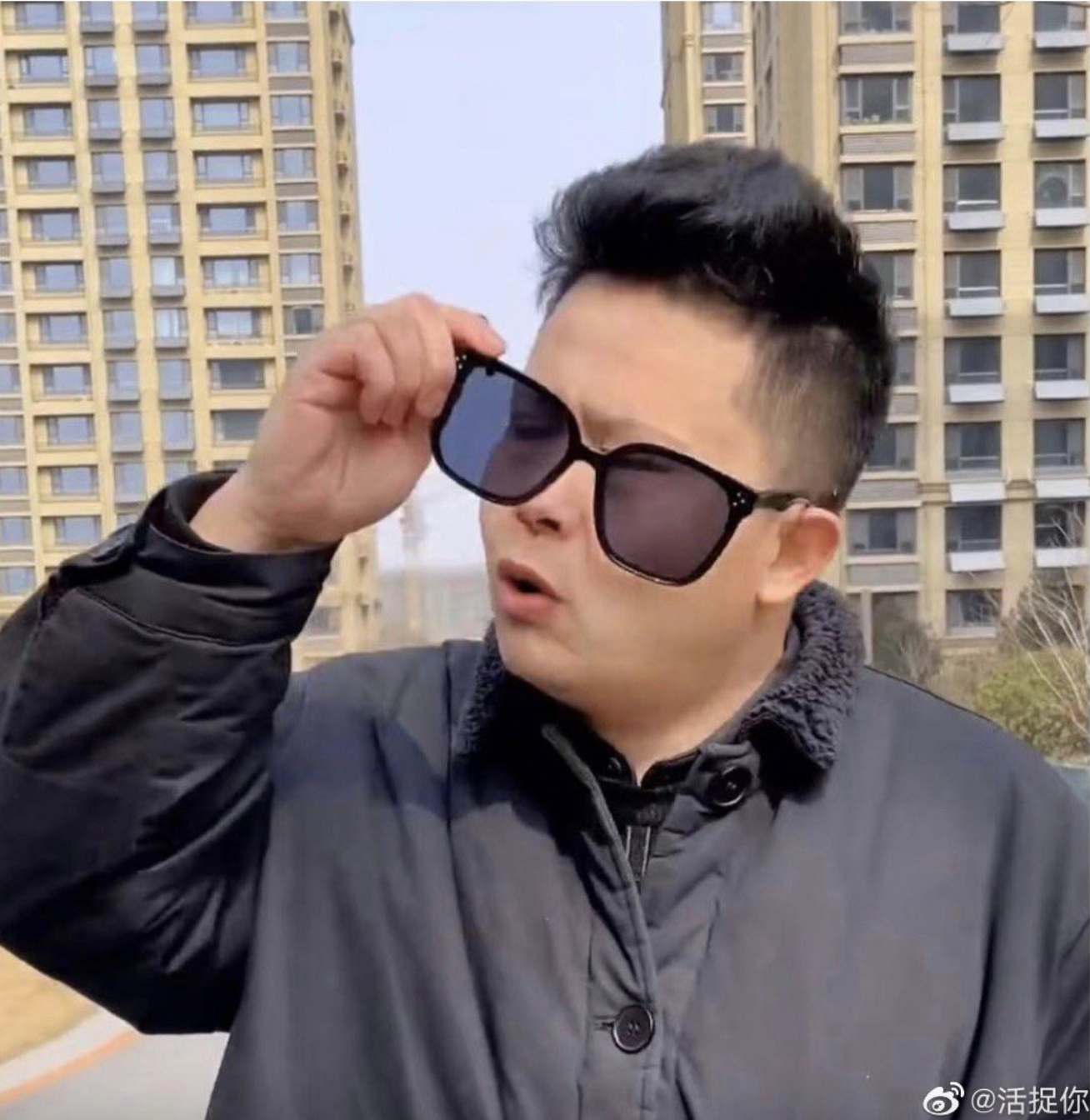 馬一龍疑似利用AI換臉技術,將自己塑造成中國版馬斯克。(翻攝自微博)