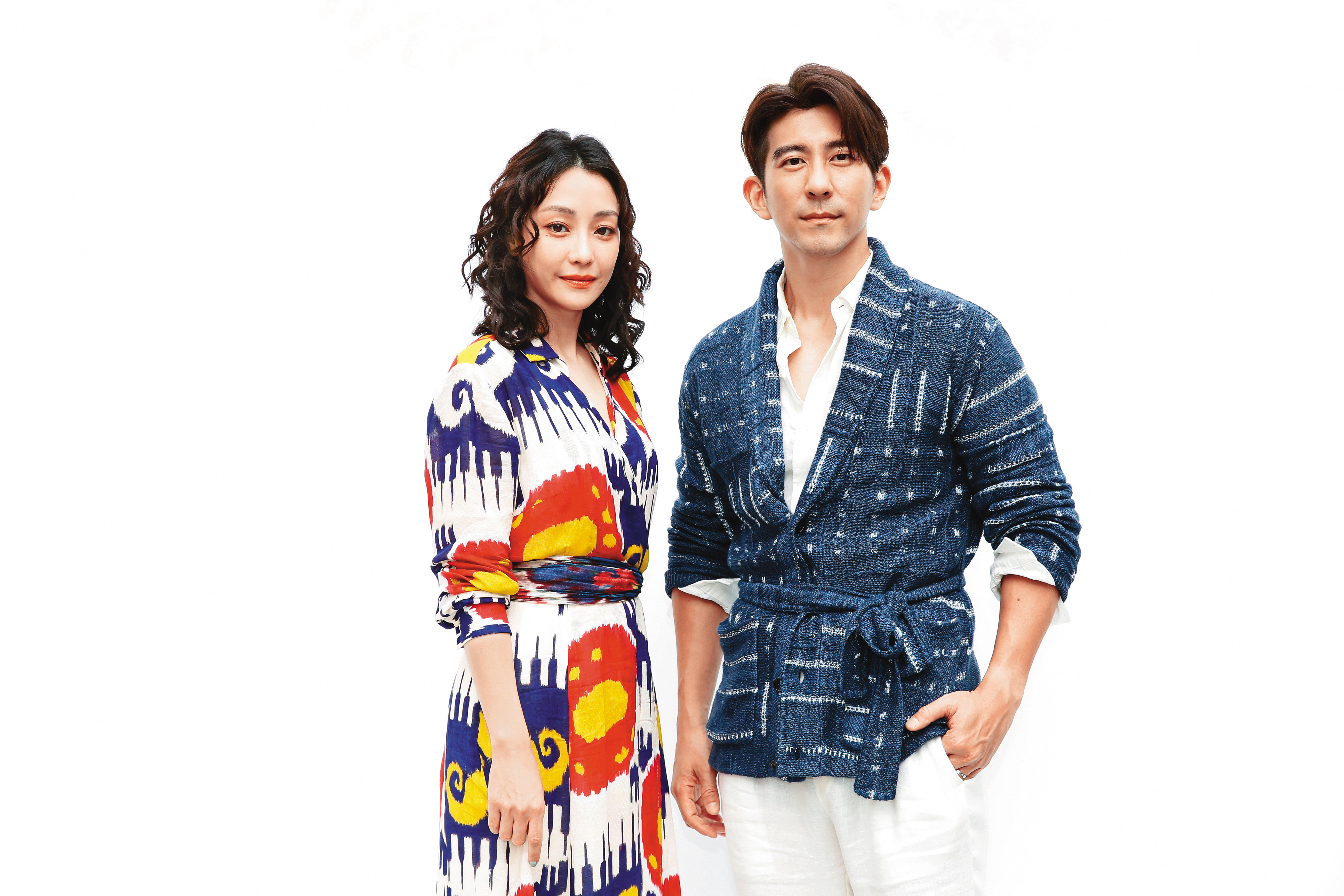 《華燈初上》的情敵修杰楷（右）、謝欣穎（左）誰比較正？都幾？（《料理東西軍》口吻）