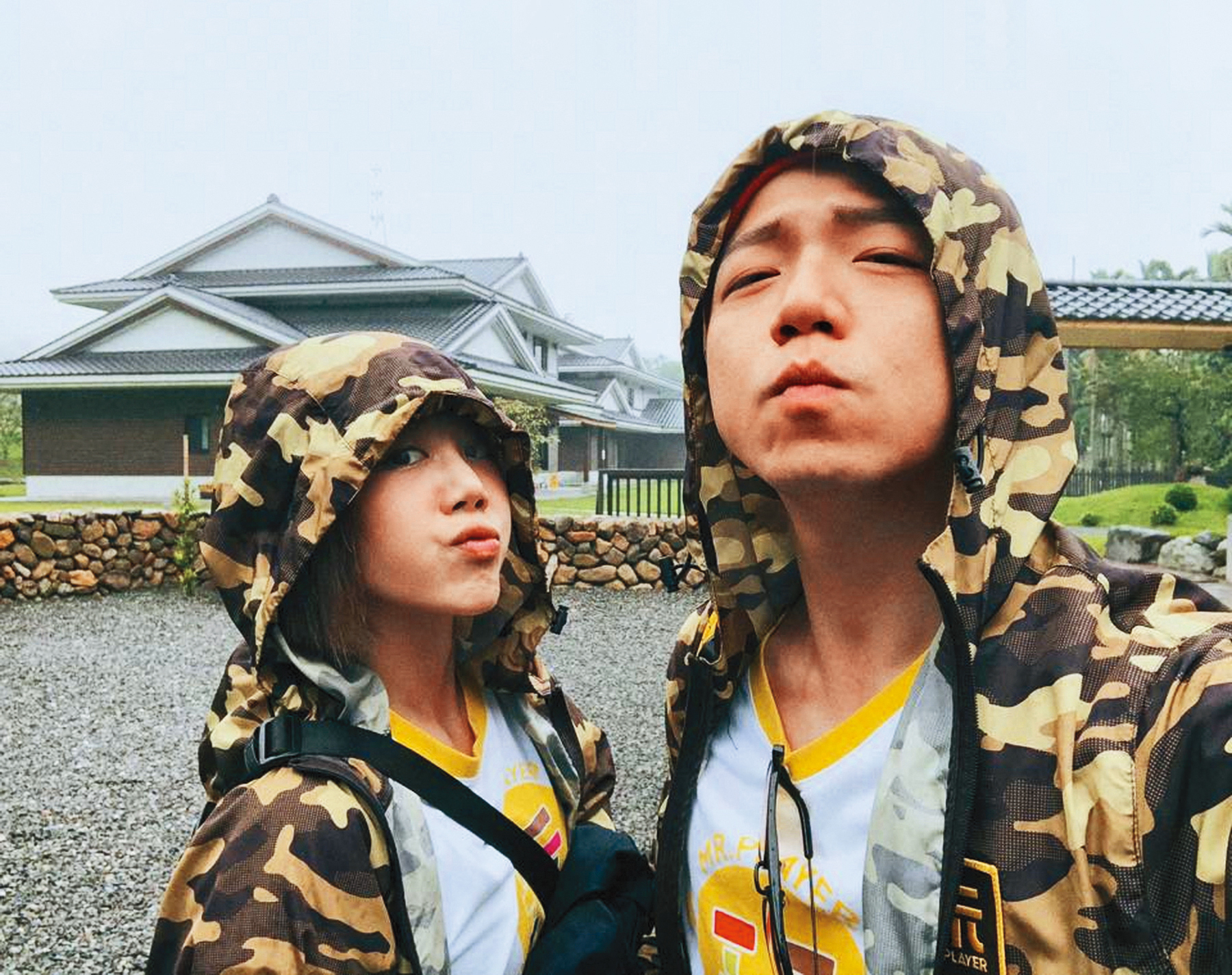 之前大飛（右）與楊晨熙（左）高調戀愛，但後來覺得彼此個性不合而情變；男的不覺得女方跟邱姓小開曖昧，也不認為女方劈腿。（翻攝自楊晨熙臉書）