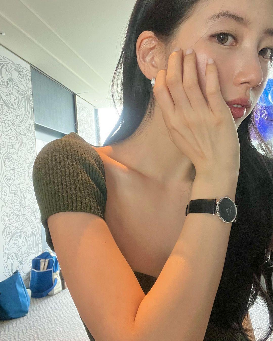 韓國女星秀智年紀超小就出道，走紅多年的她早是富婆等級。（翻攝秀智IG）