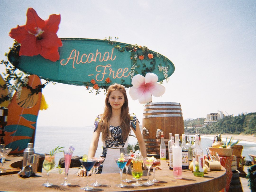 子瑜開通個人IG，公開〈Alcohol Free〉MV花絮照給粉絲當福利。（翻攝子瑜IG)