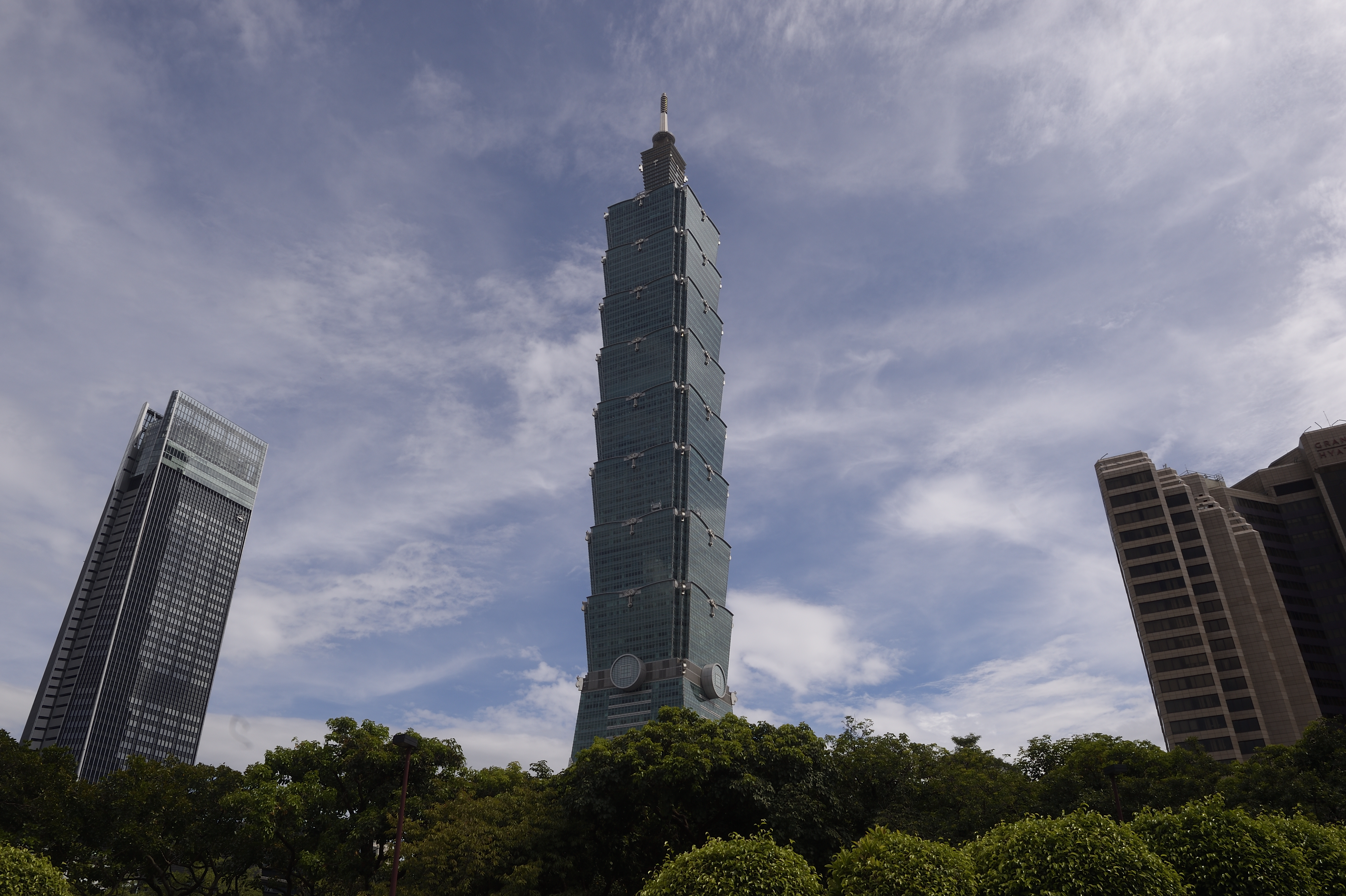 據Google最新的「COVID-19社區人流趨勢報告」顯示，國人真的不再趴趴走，落實自主待在家減少外出，另一部分是被匡列居隔。（資料照）