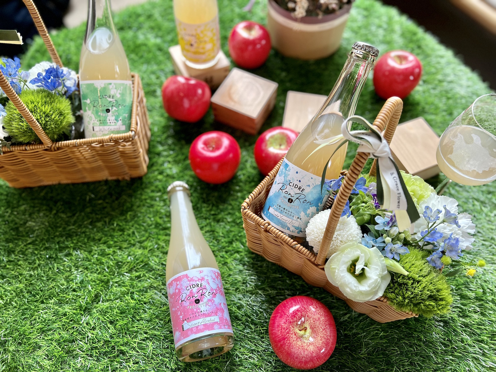 日本「山陽盃酒造」推出精品蘋果酒系列「CIDRE RONRON PROTOTYPE」。（綠芽酒藏提供）