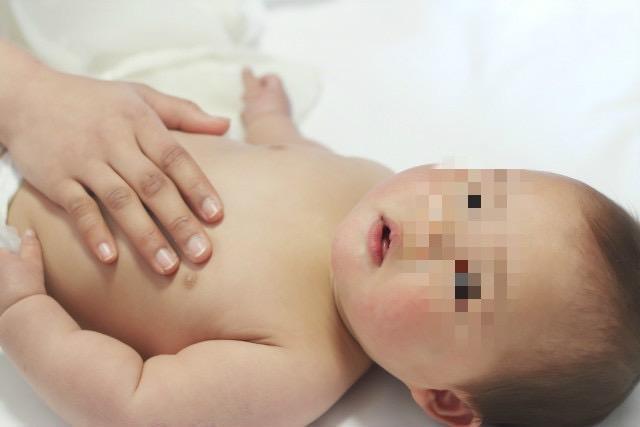 人妻懷孕卻騙老公「是變胖」,直到老公見到戶口裡多一人,氣得向妻子與小王提告求償150萬元。(示意圖 photo-ac)