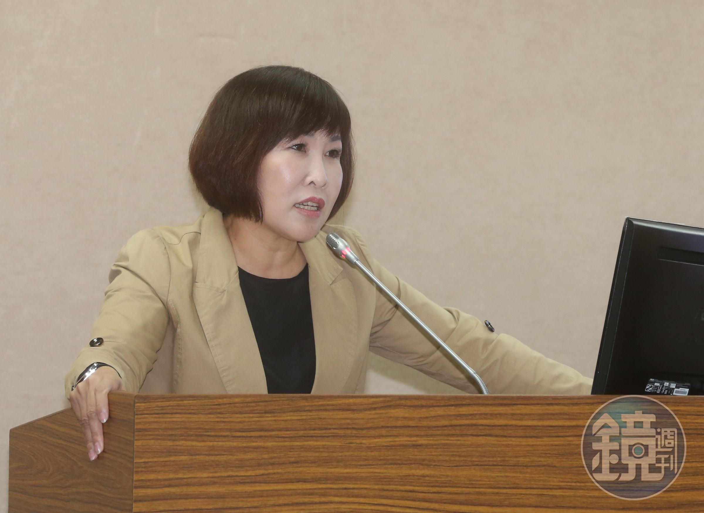 原先宣布參選的呂玉玲今日受訪被問及是否會脫黨參選，回應「正在思考，若有決定後會跟大家報告」。（本刊資料照）