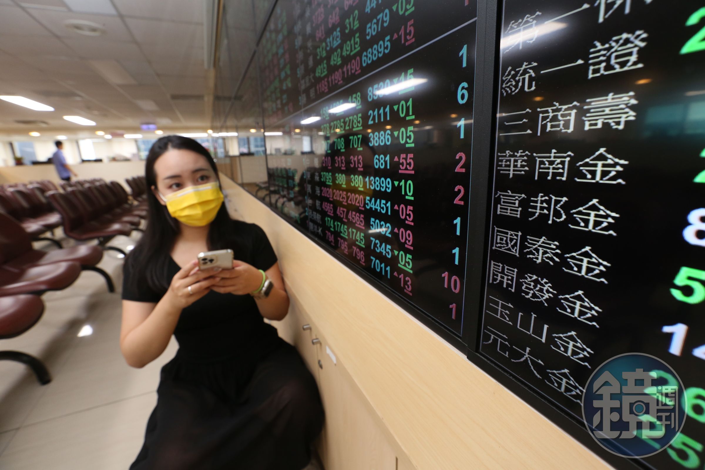受惠升息金融股漲多，但殖利率吸引力卻不如金融債誘人。