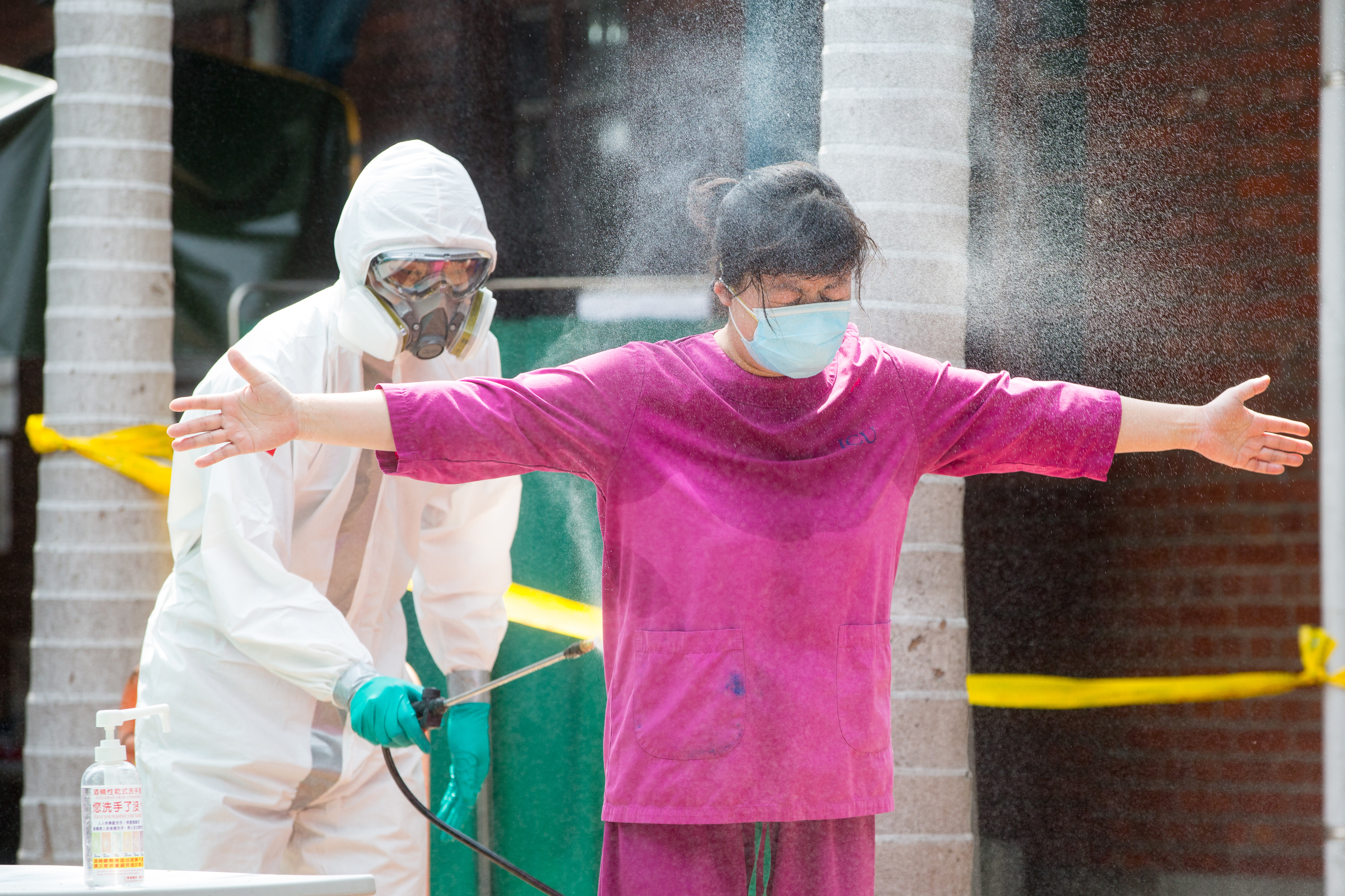 國外未經證實的研究指出，恐約有76%的染疫民眾雖屬於輕症，但難以擺脫後遺症。（示意圖，本刊資料照）