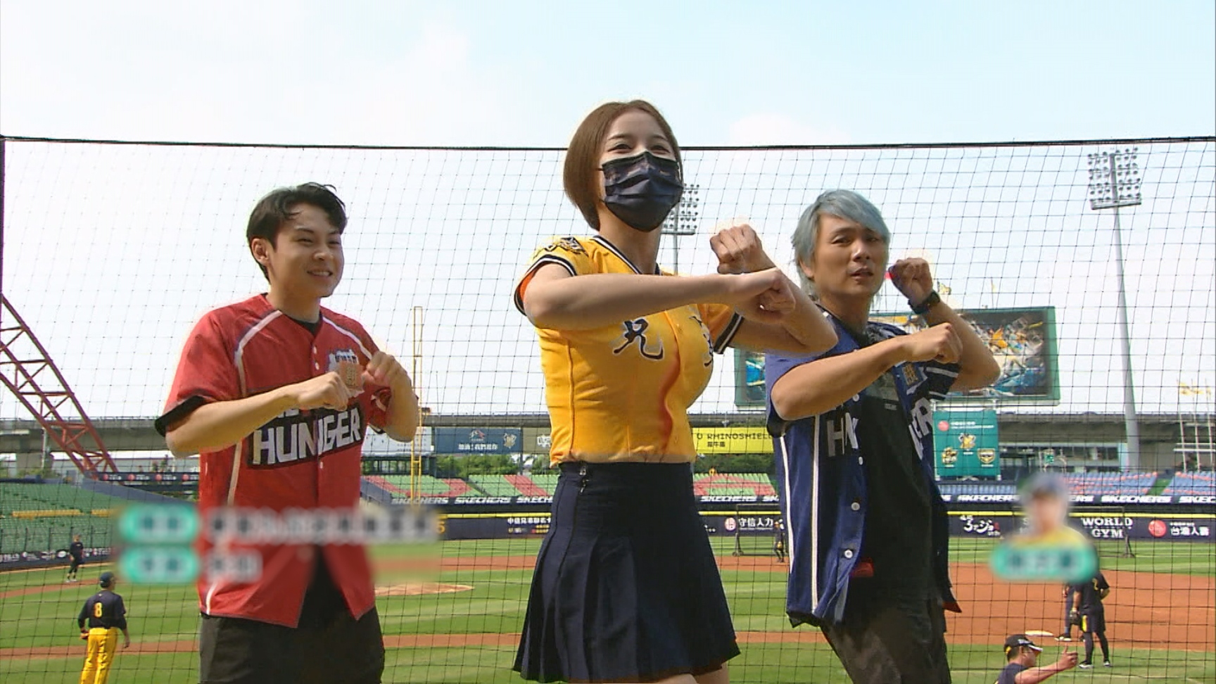 顏佑庭首登《飢餓》就上場當啦啦隊應援。（中視提供）