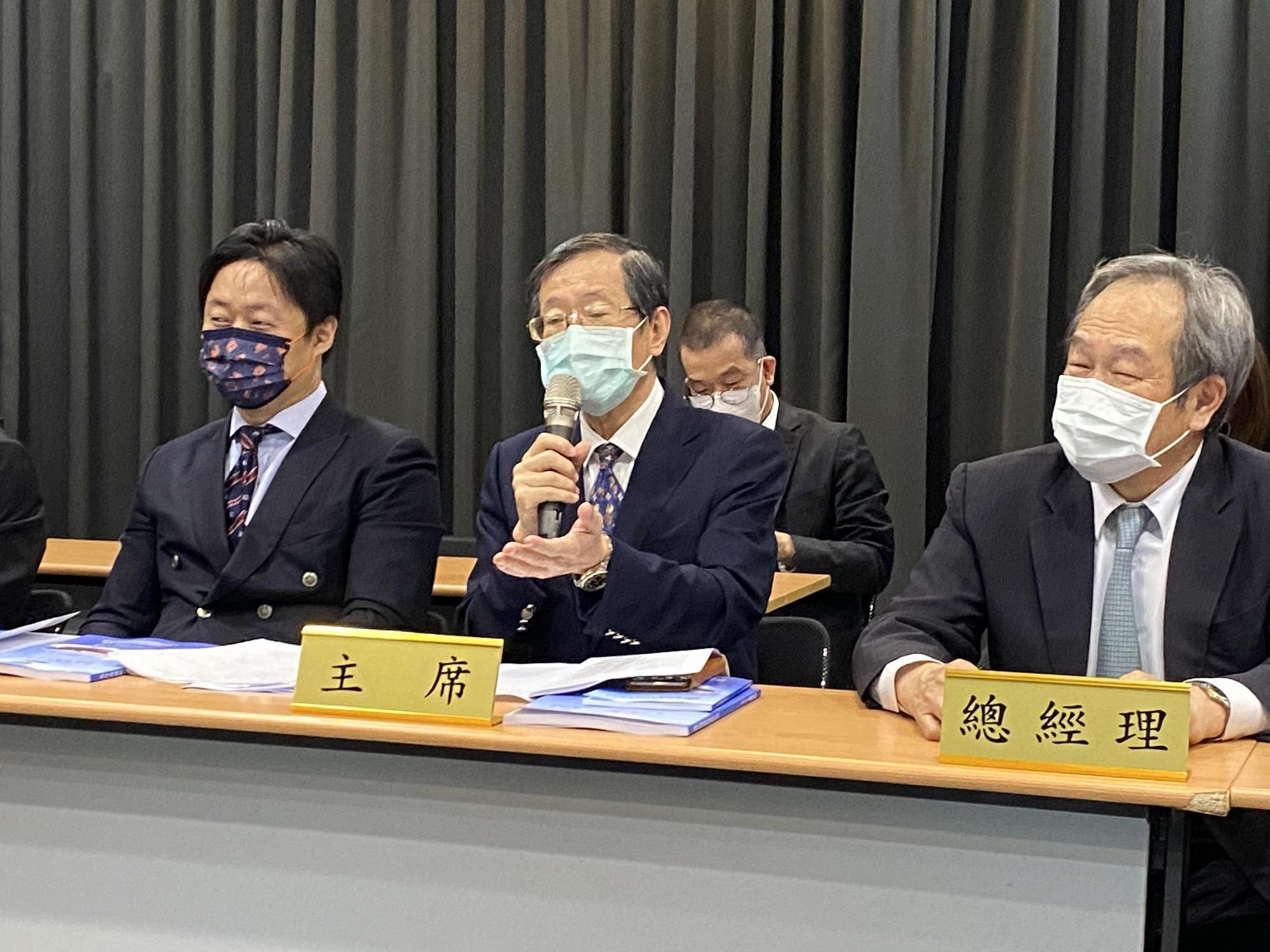 針對散裝航運後市，慧洋董事長藍俊昇在會中表示，市場仍處於供需吃緊的狀態，今年集團營運將「持續樂觀向上」。（慧洋海運提供）