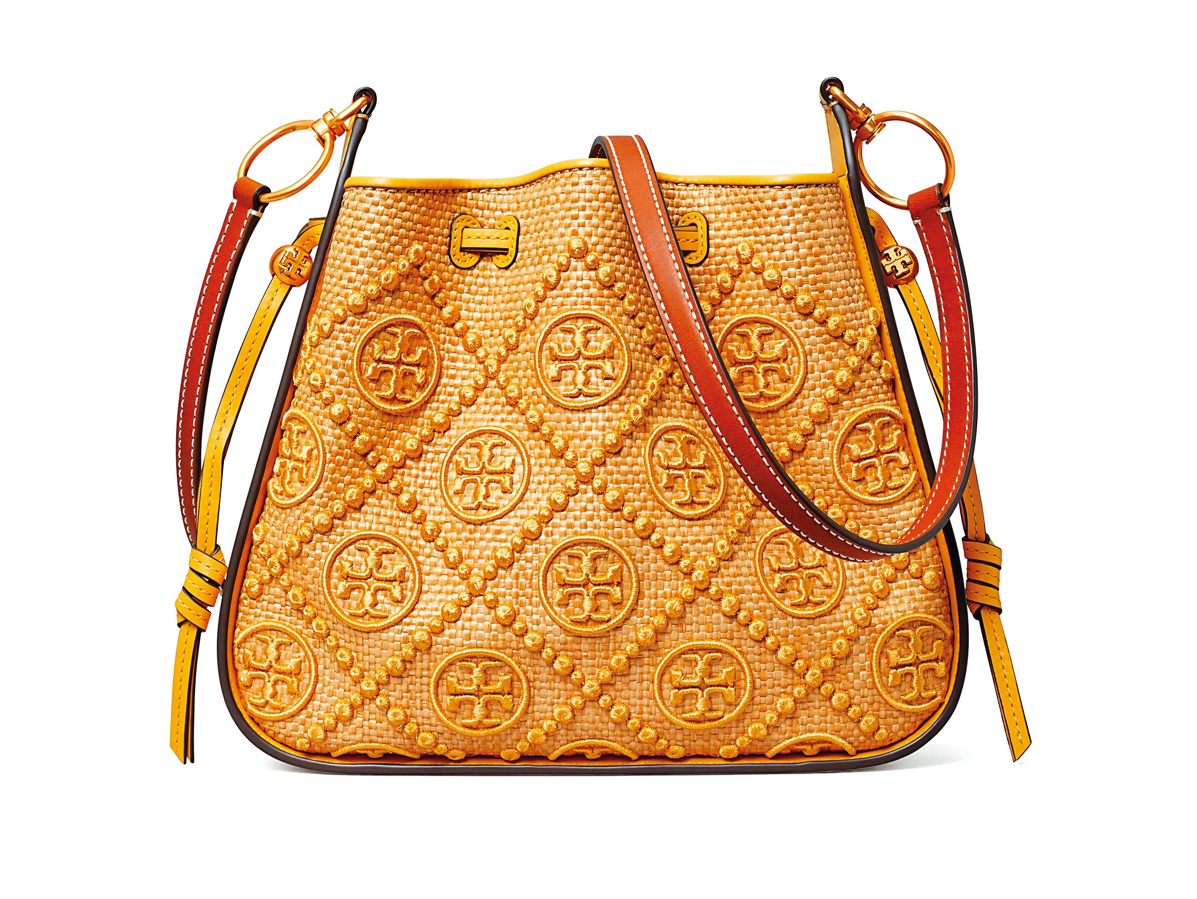 日落黃麥稈編織T Monogram立體刺繡圖騰風鈴包 NT$23,900（Tory Burch提供）