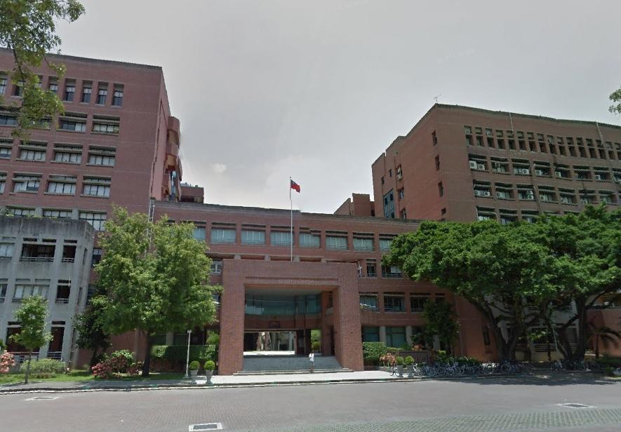 成功大學教導學生「新冠就是流感」「確診不用通報，領保險金才需要」，引起軒然大波。（翻攝Google maps）